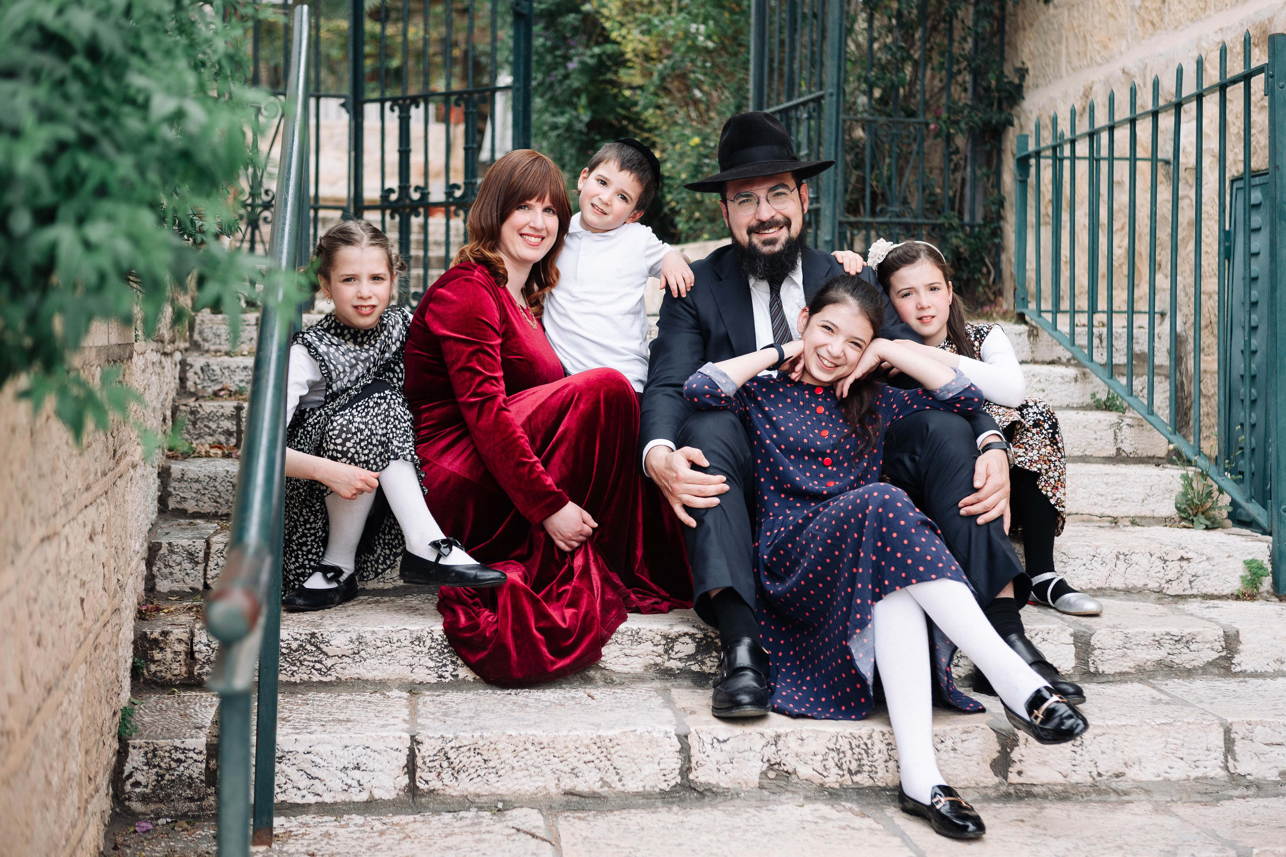 BAT MITZVAH IN YAMIN MOSHE. PHOTOGRAPHER IN ISRAEL