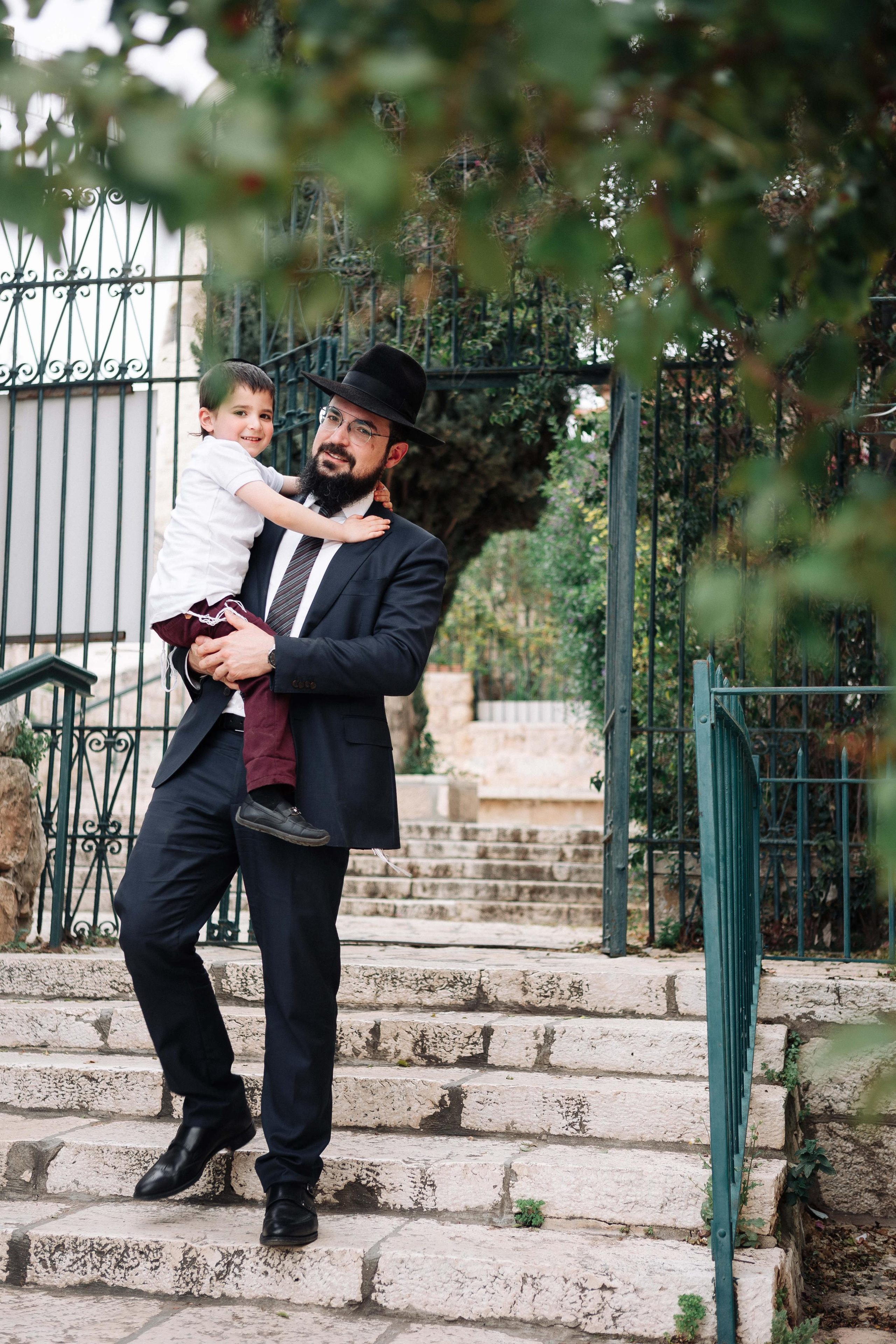 BAT MITZVAH IN YAMIN MOSHE. PHOTOGRAPHER IN ISRAEL