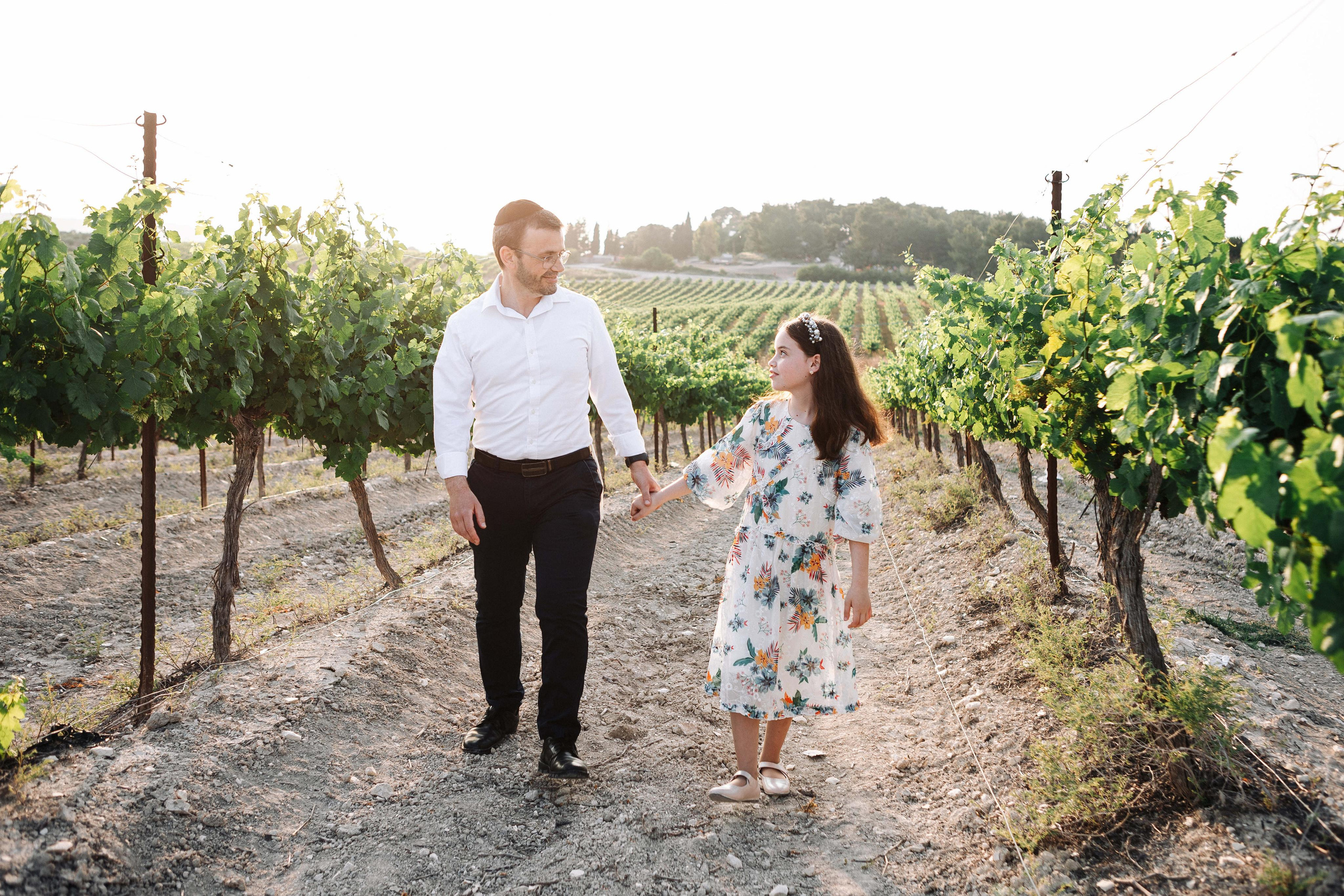 BAT MITZVAH IN THE VINEYARDS. Https://shi-photo.com/