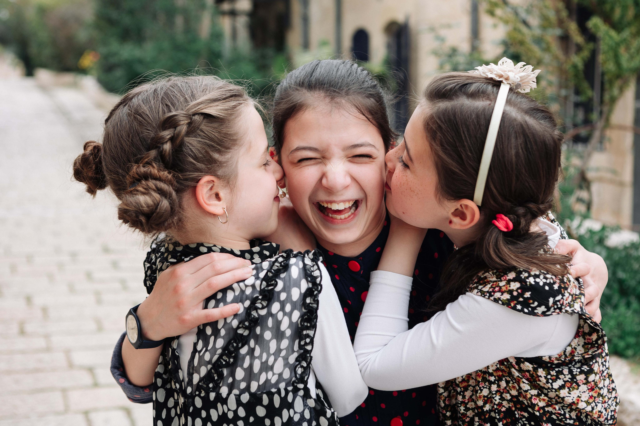 BAT MITZVAH IN YAMIN MOSHE. PHOTOGRAPHER IN ISRAEL