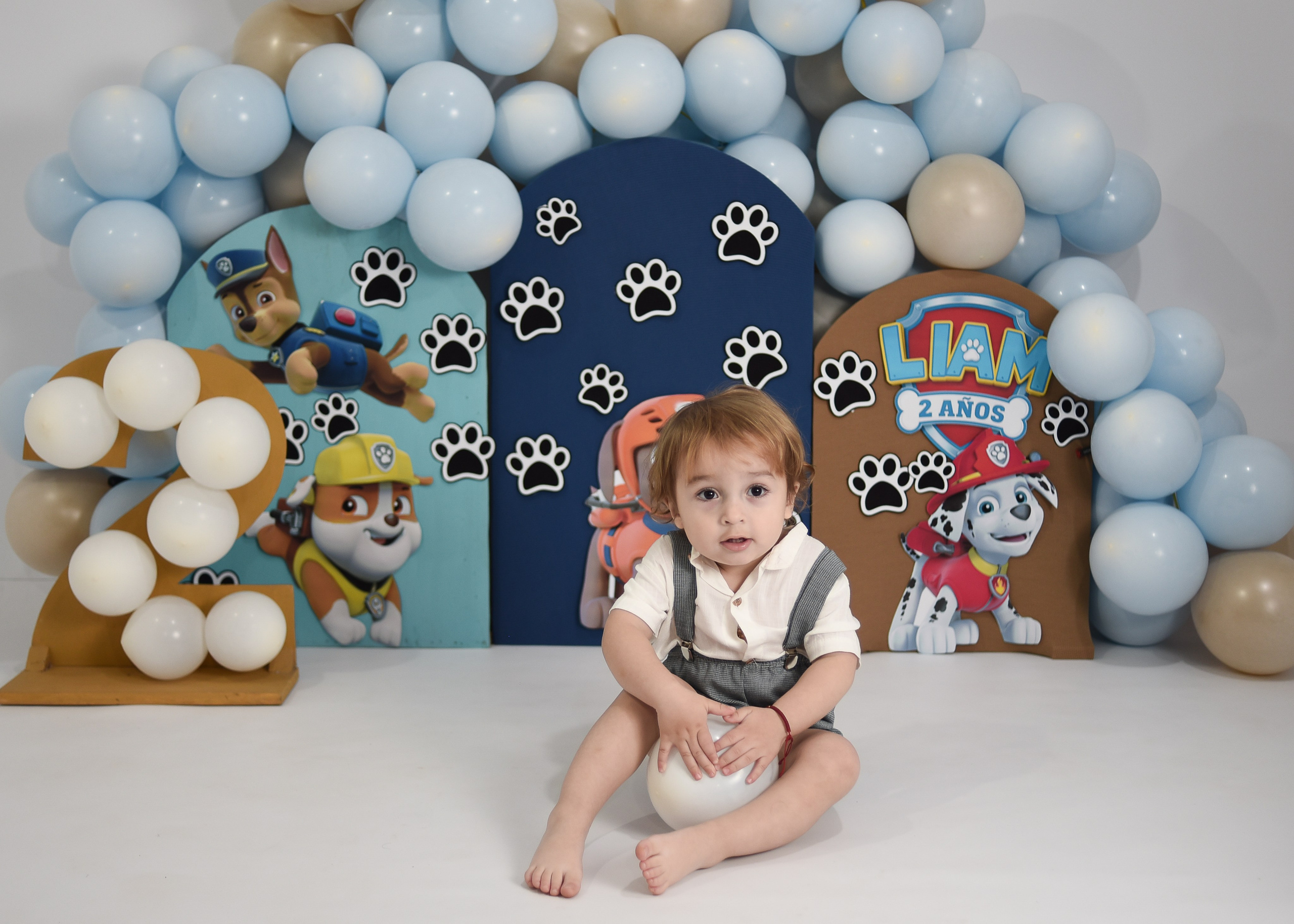 Liam 2do año. Temática Pou Patrol. Fotografo de casamiento en misiones y fotógrafo de familia  Posadas