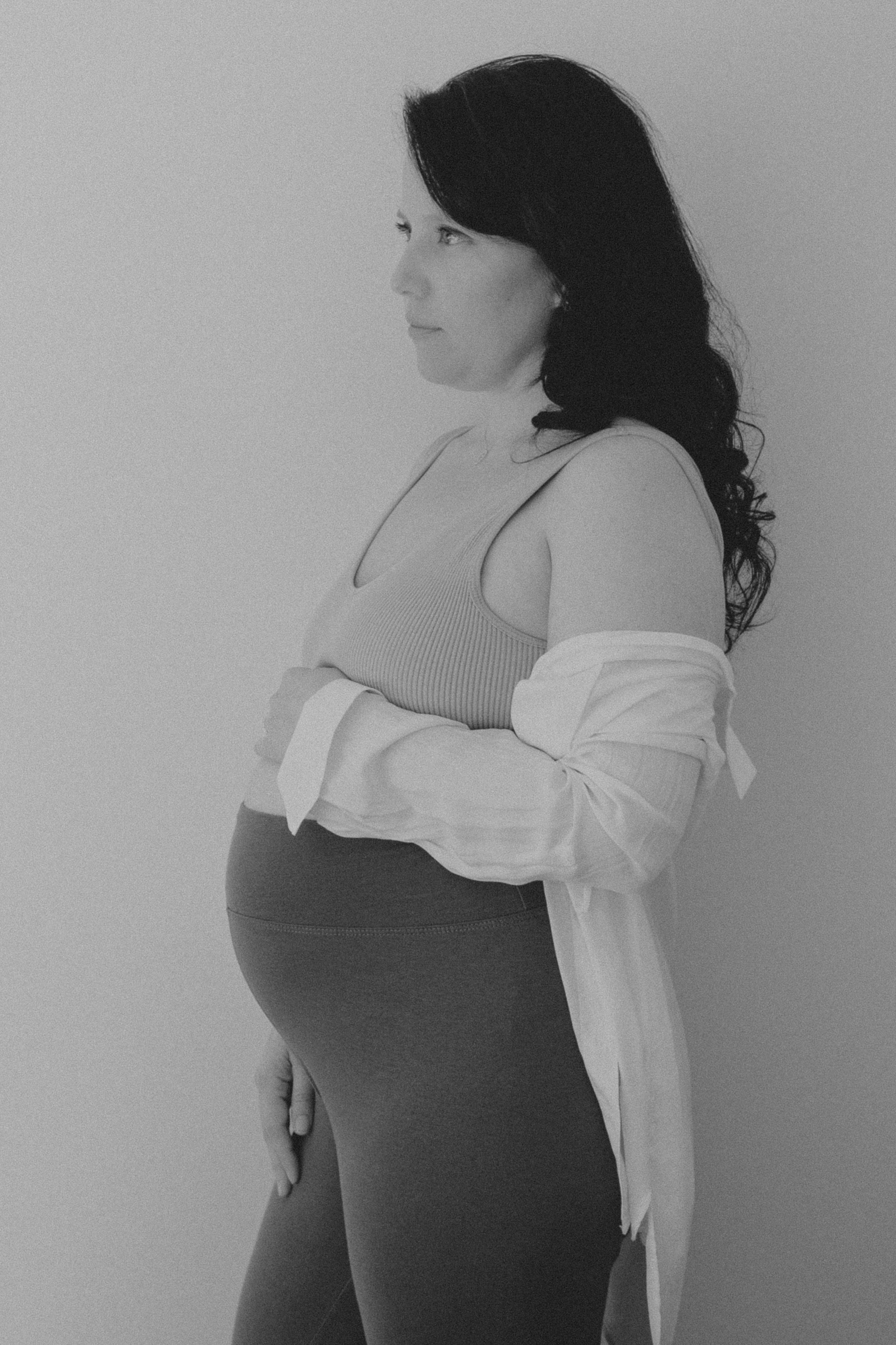 Sesión familiar embarazo. Fotografía profesional en Calafell - Elena Medvedeva