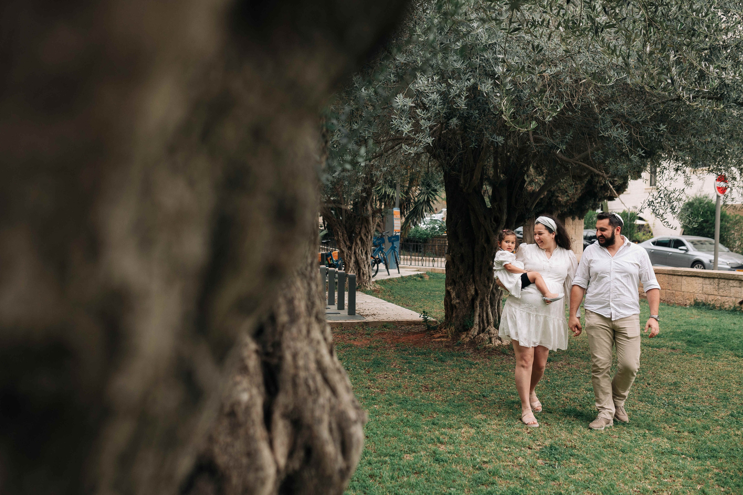 EXPECTING A BABY, JERUSALEM. PHOTOGRAPHER IN ISRAEL
