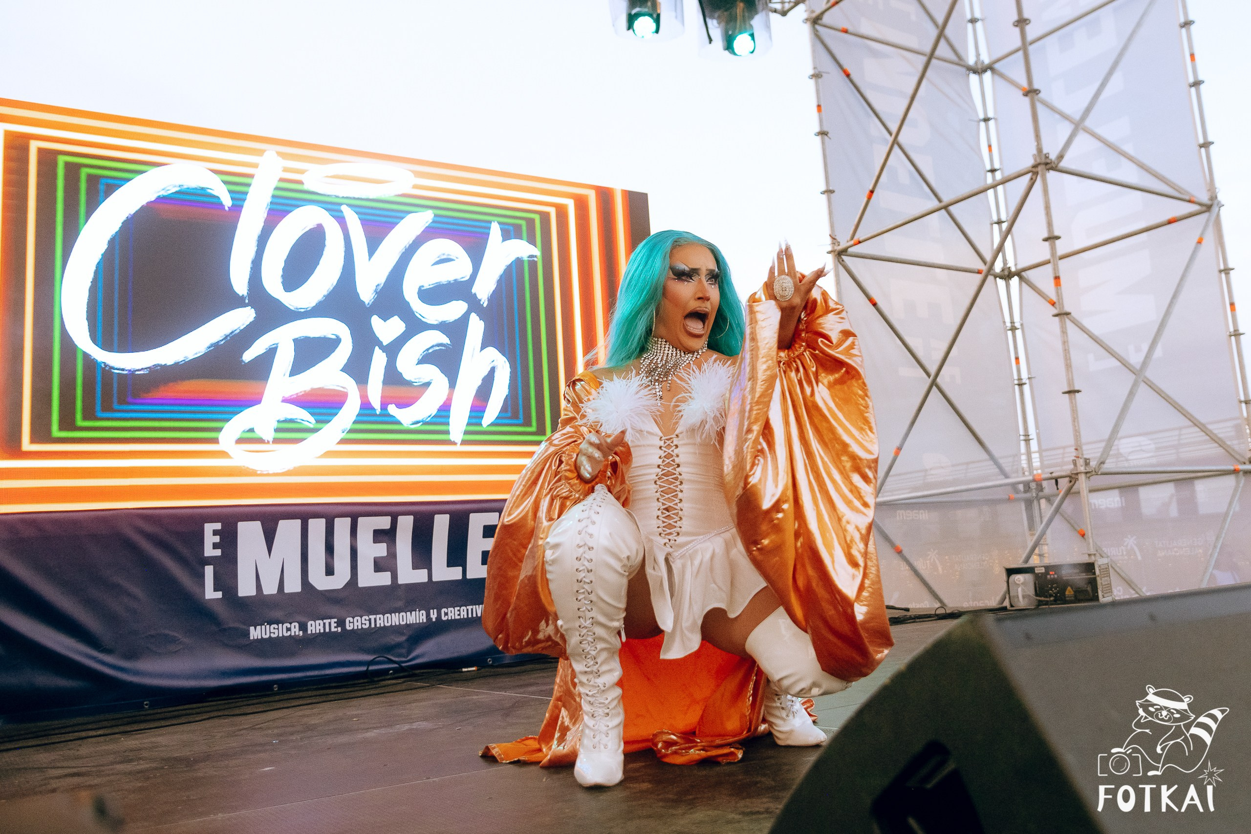 Cariña: La Fiesta 2025 Alicante — fotos del festival LGTBI y drag shows | FOTKAI