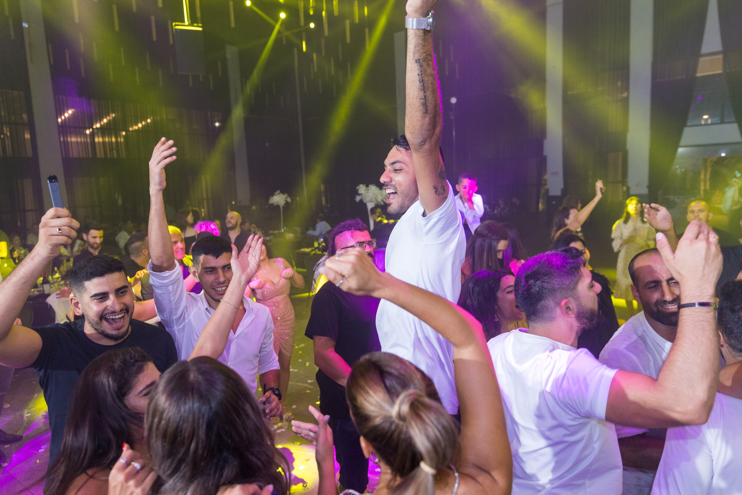 Naria & Yadid. AMIR BUCHNIK PHOTOGRAPHER