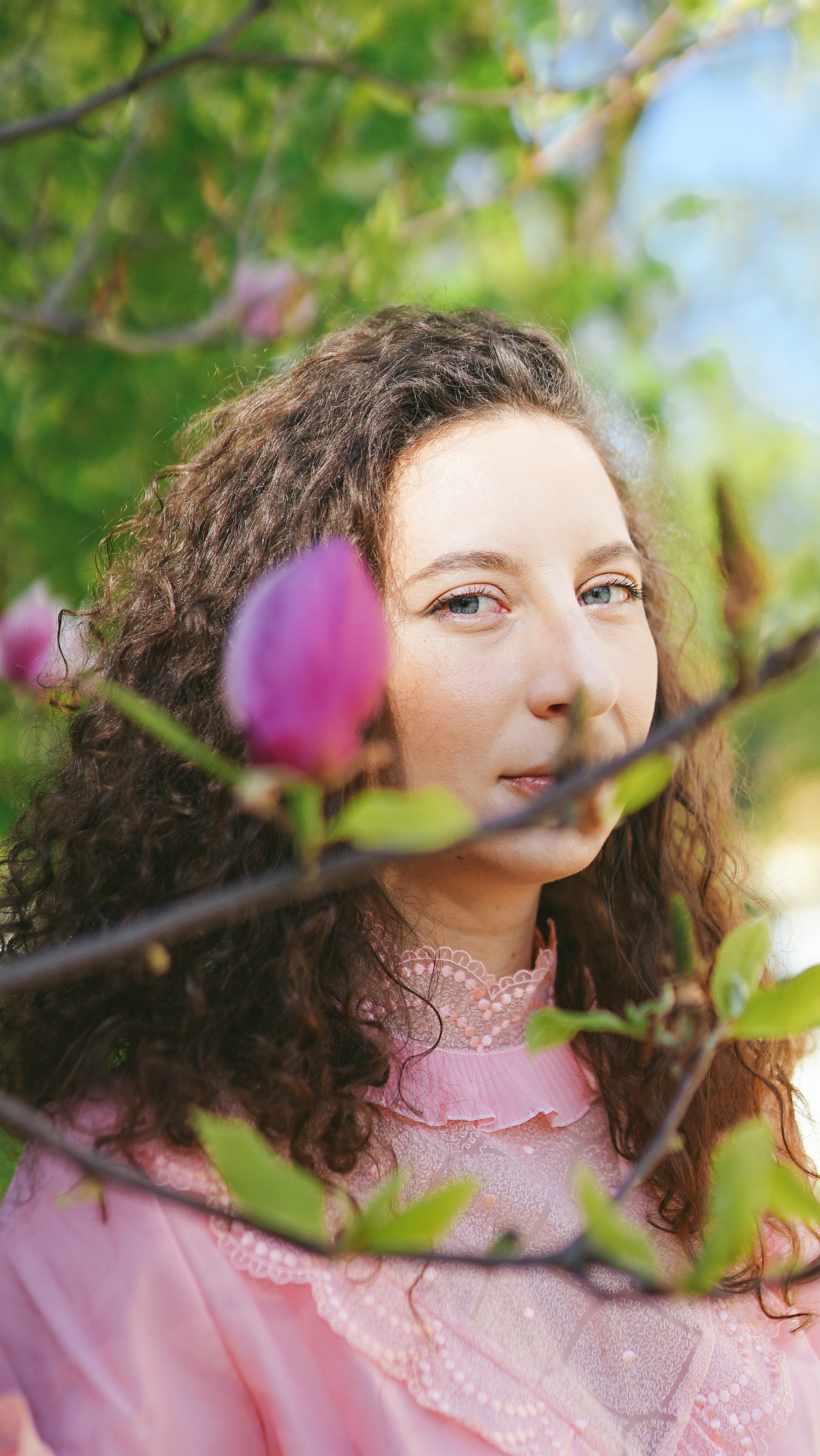 Fotografie de Portret Brașov | Artist Mădălina Beda. Madalina Beda- Artist vizual, fotograf, doula la nastere, consultant babywearing Brasov si in toata tara