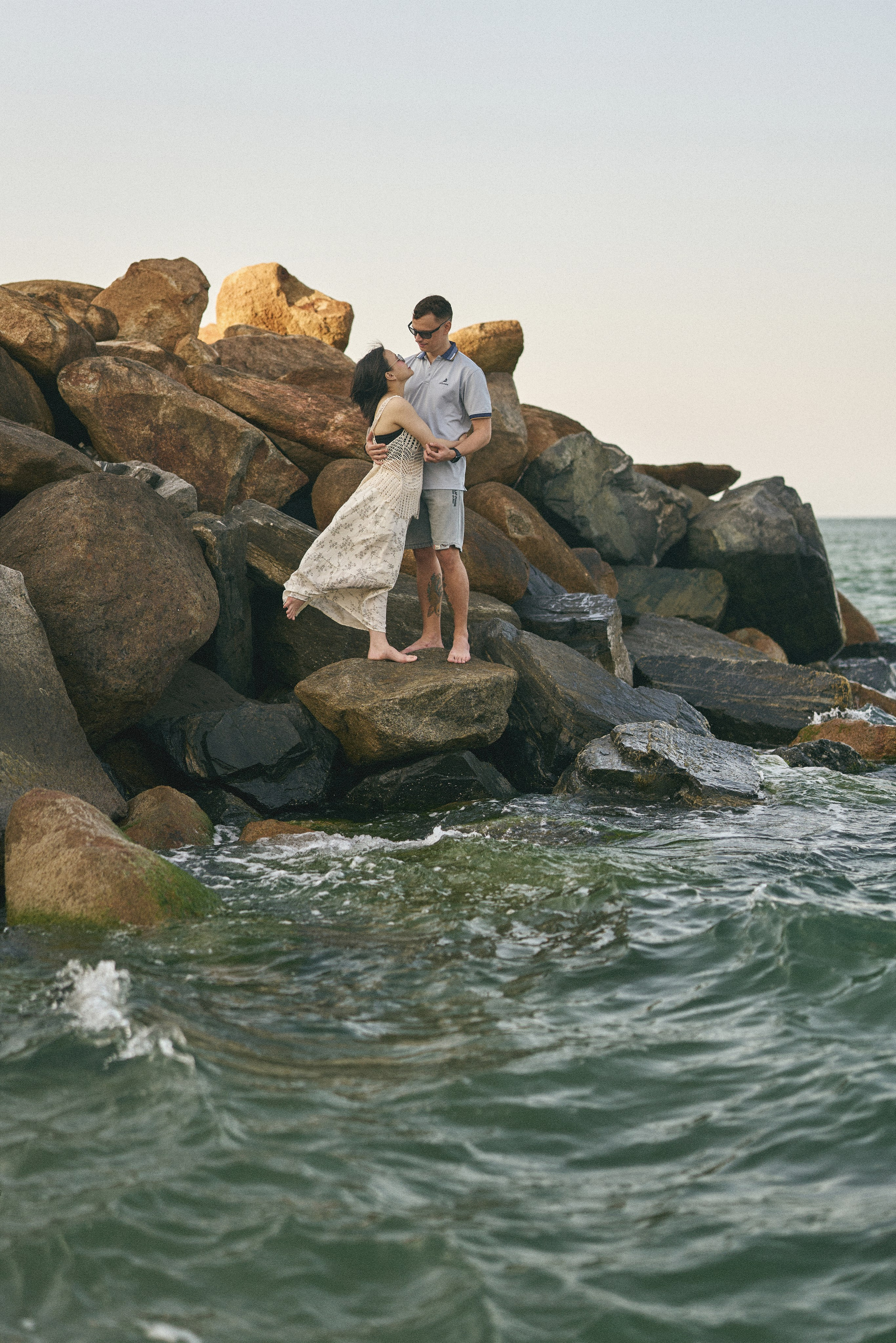 Lifestyle Photographer in Hoi An & Da Nang Love stories, family & wedding photography