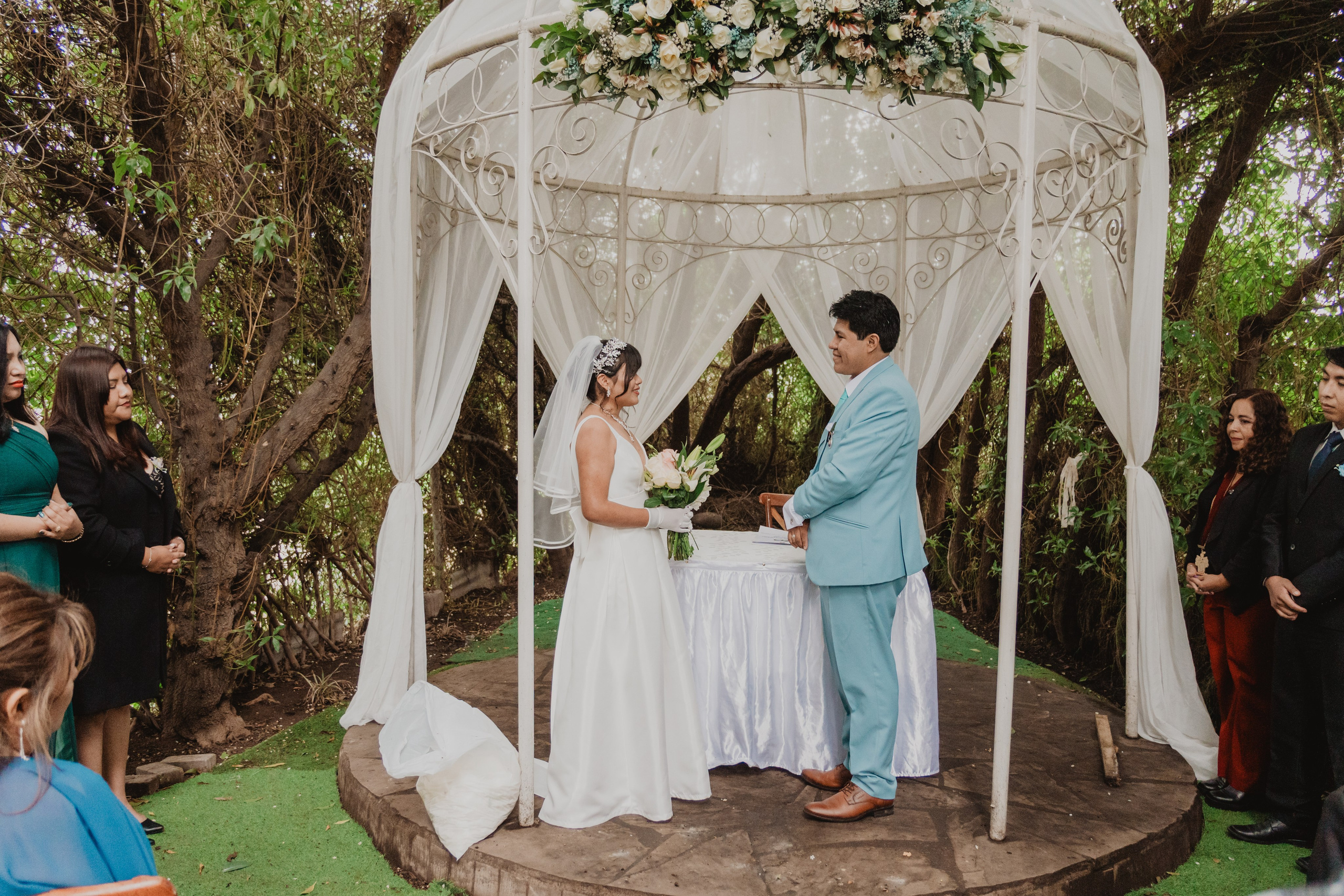 STEISY + EMMANUEL | BODA RELIGIOSA. Studio KVTA | Fotografía y Video de Bodas en Arequipa