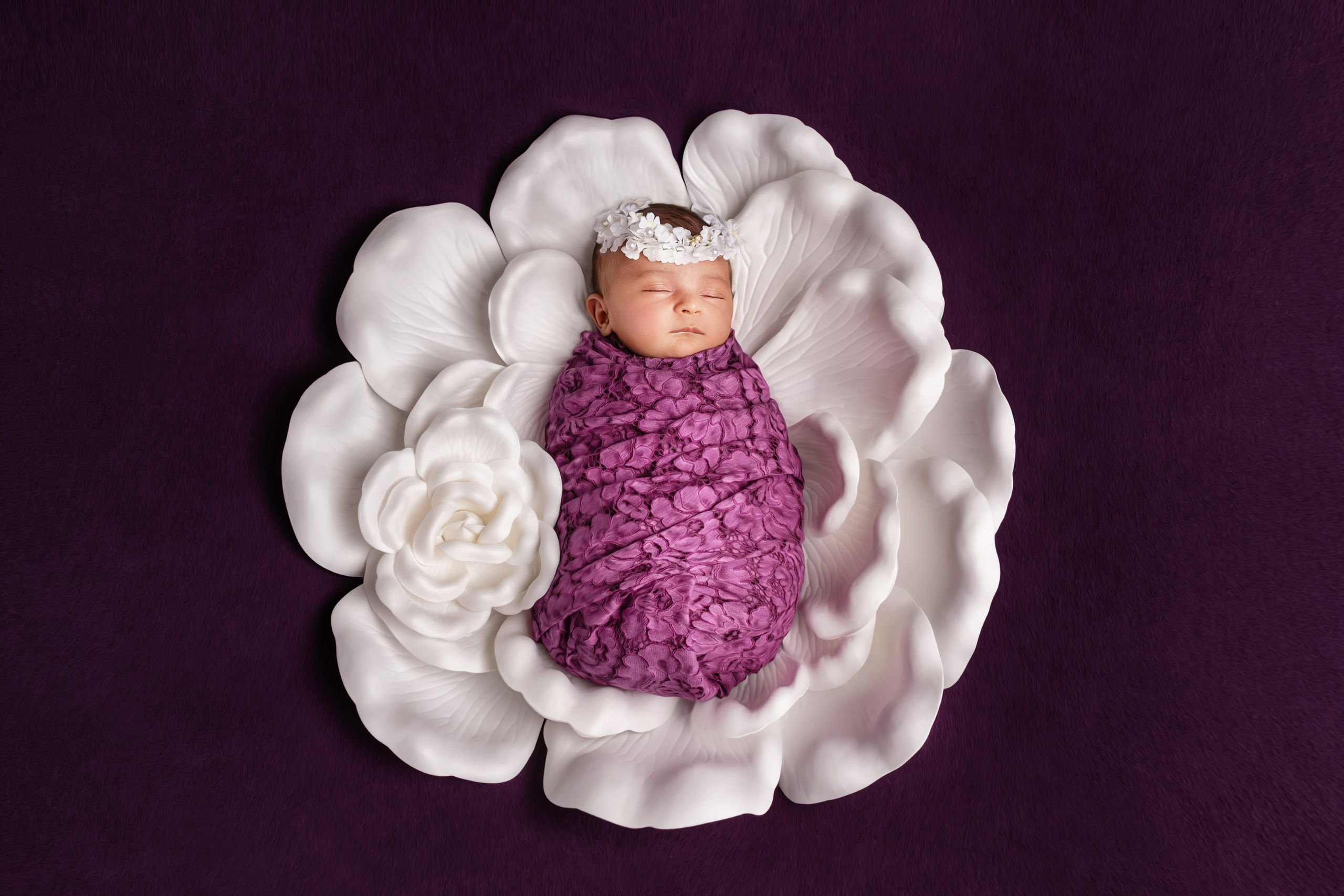 Priyanka with Baby Adida. Wedding & family photography in Seattle area. Helen Michelle photographer