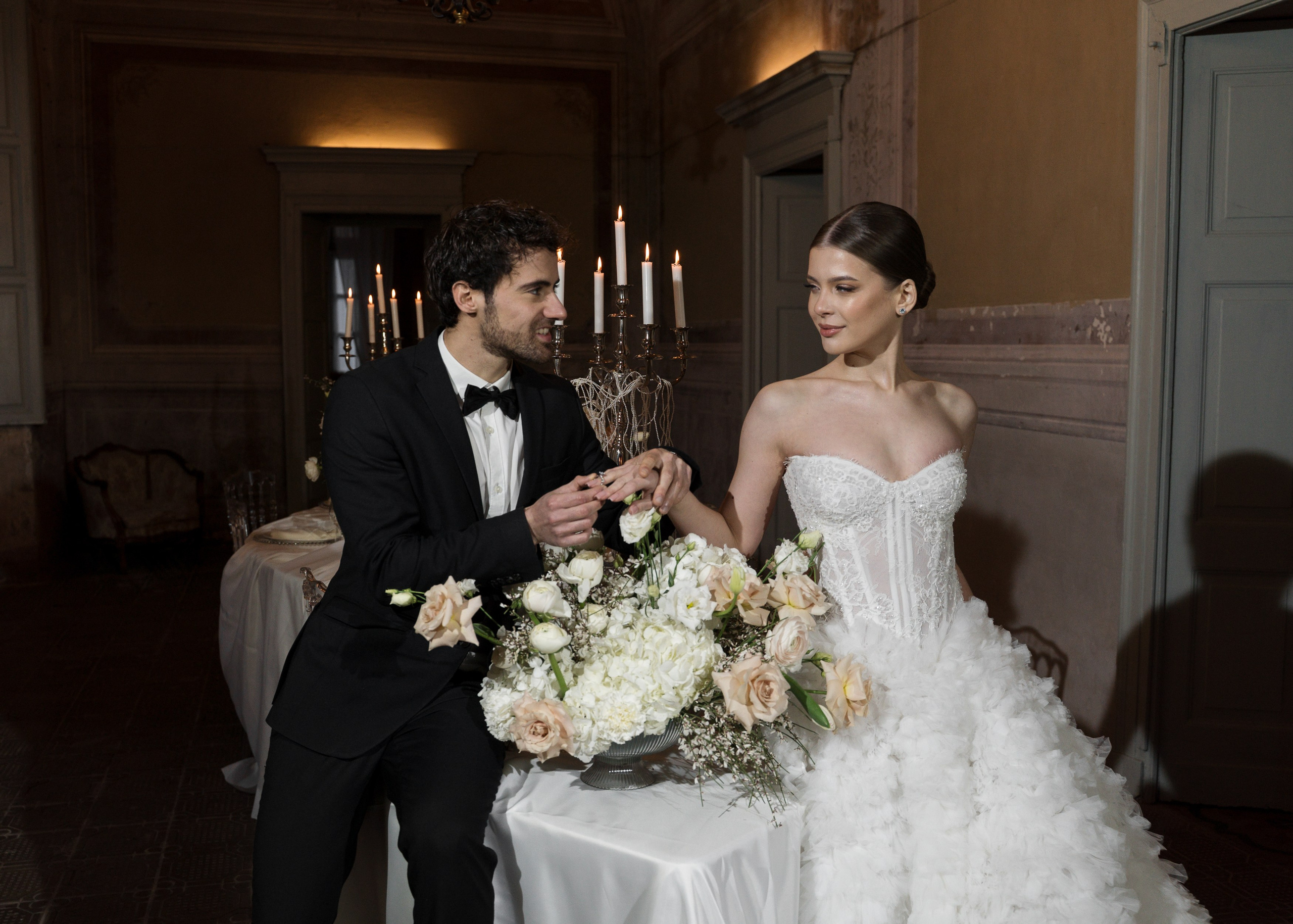 Intimate wedding in Milan. Proposal Photographer in Lake Como