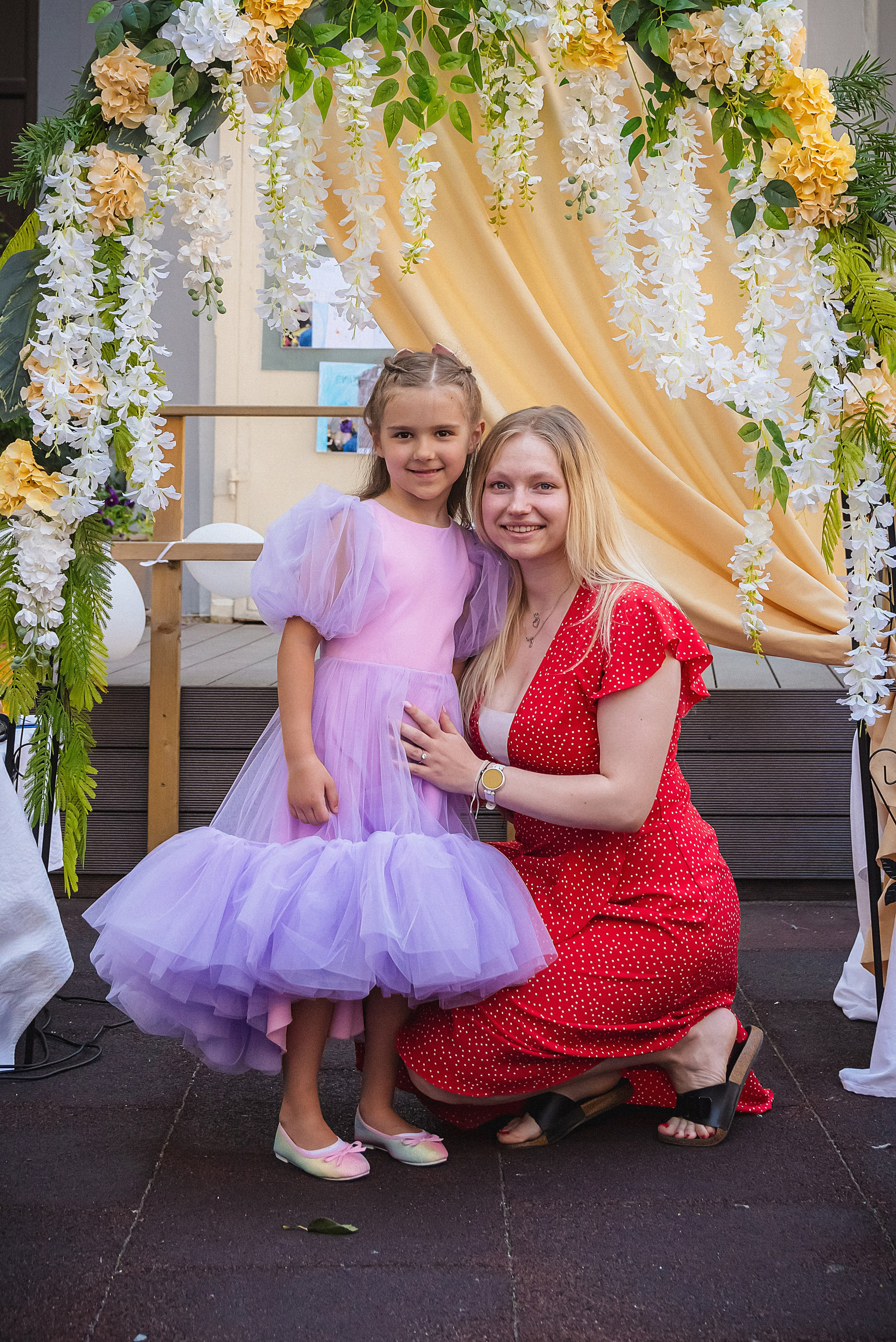 Zīles Skolas Izlaidums. Fotogrāfs Rīgā. Gīmenes, individuālās un dažādu produktu fotosesijas