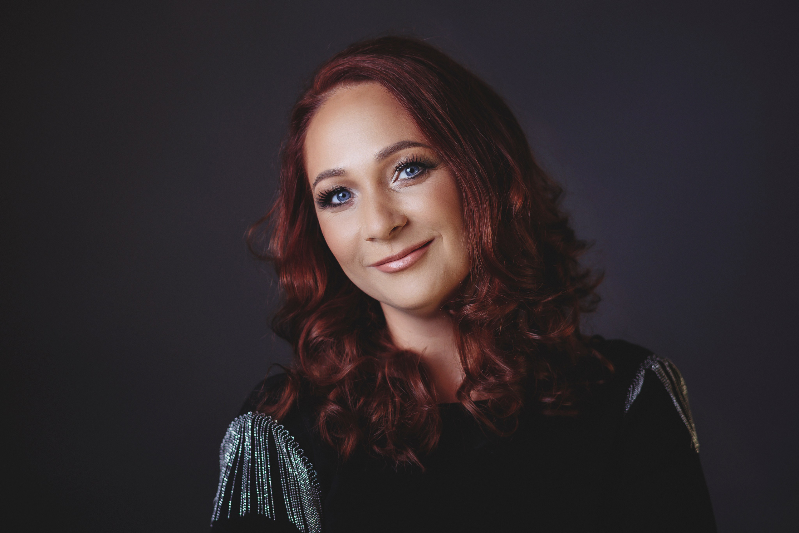 Portrete Constanta - O clipa de sinceritate in faţa camerei. Elena Mascan – Fotograf newborn, maternitate, portret, smash the cake & branding personal | La Femme Studio Photograpy|Constanţa