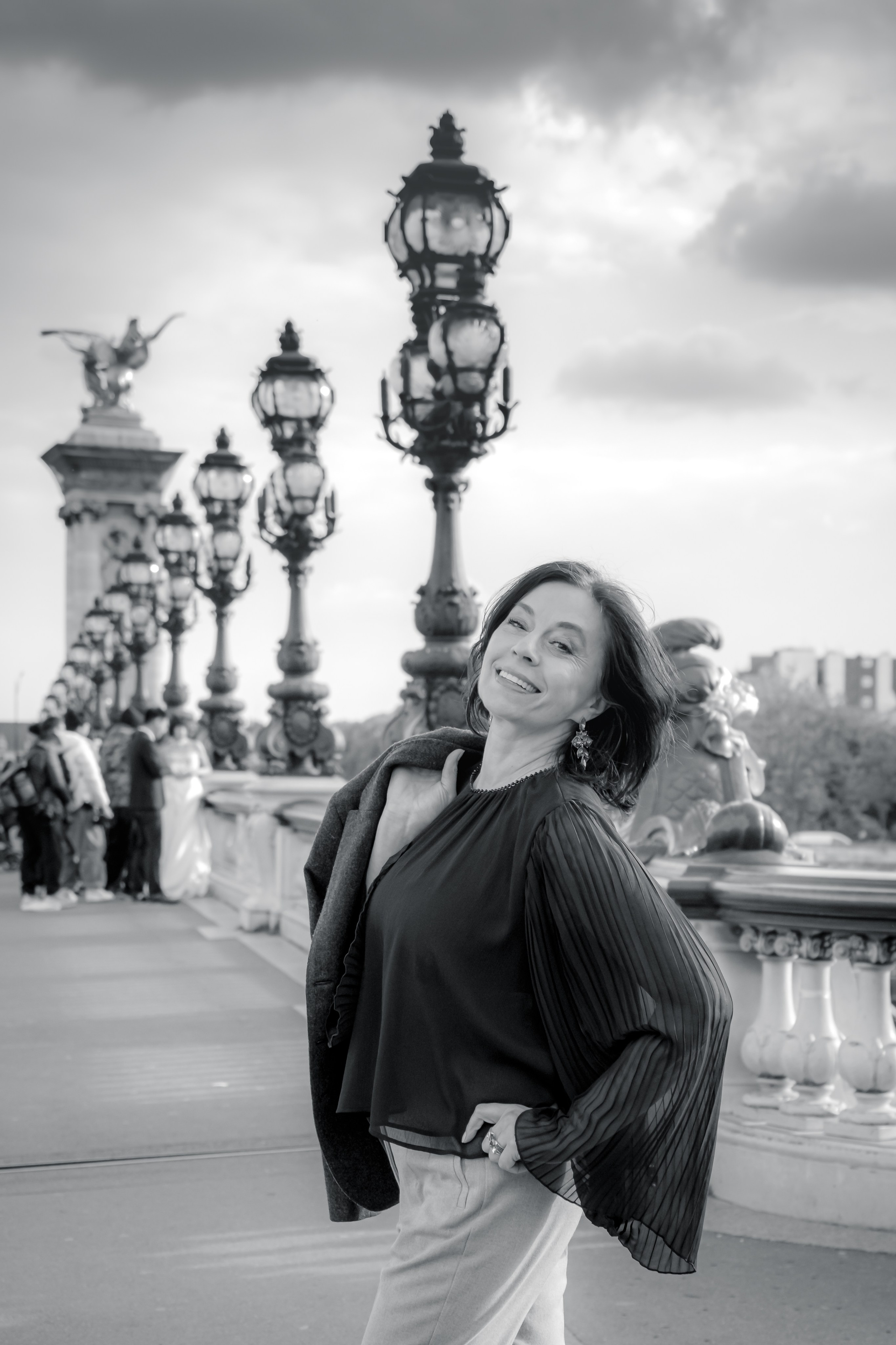 Tatiana: Alexander III bridge photoshoot & Eiffel Tour. Photographer in Paris Marina Chaput