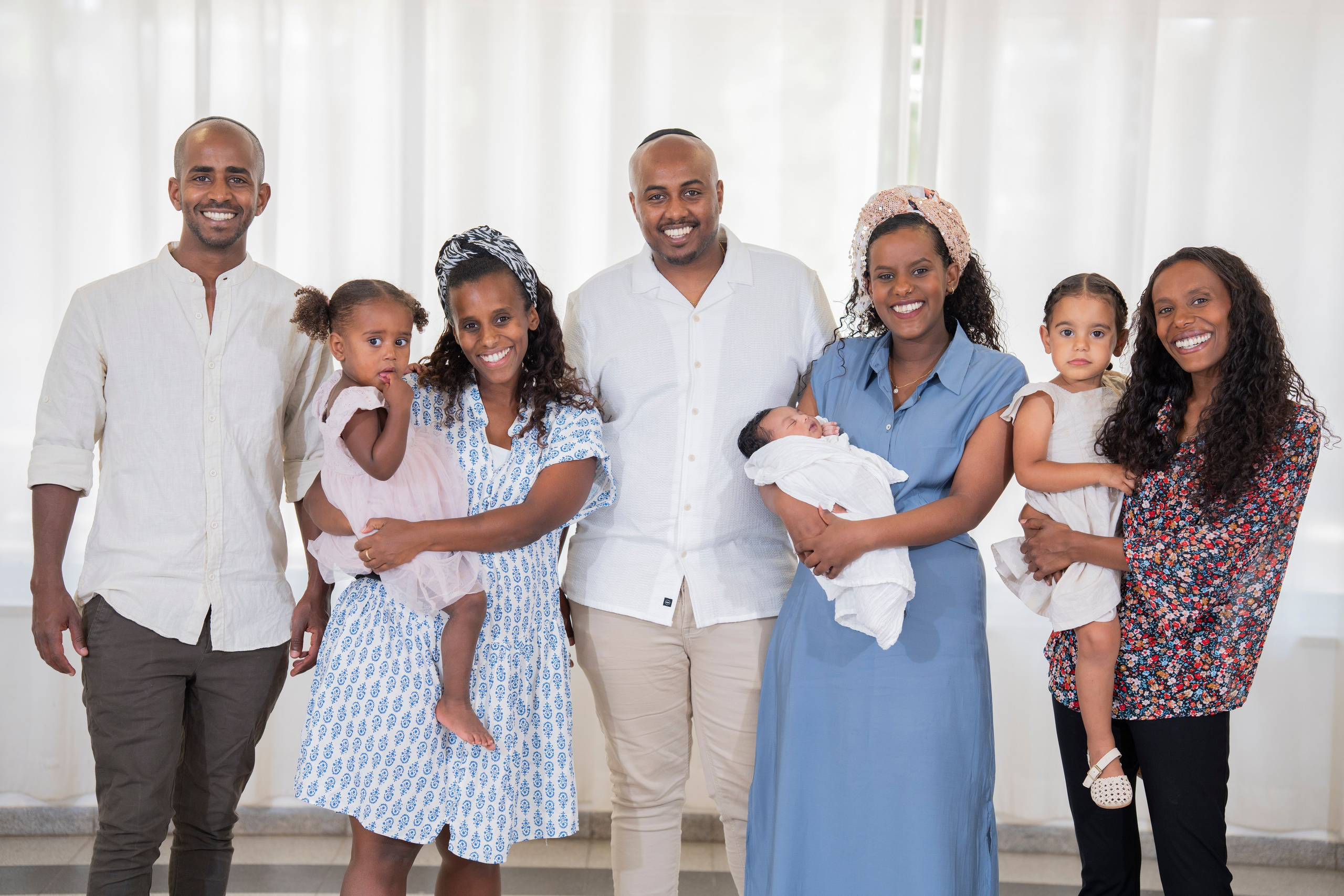 משפחת סלומון. יוסף מזרחי צילום חתונה, ברית וזוגיות. צלם מקצועי שאוהב להוציא אתכם הכי יפים ברגעים הכי מרגשים