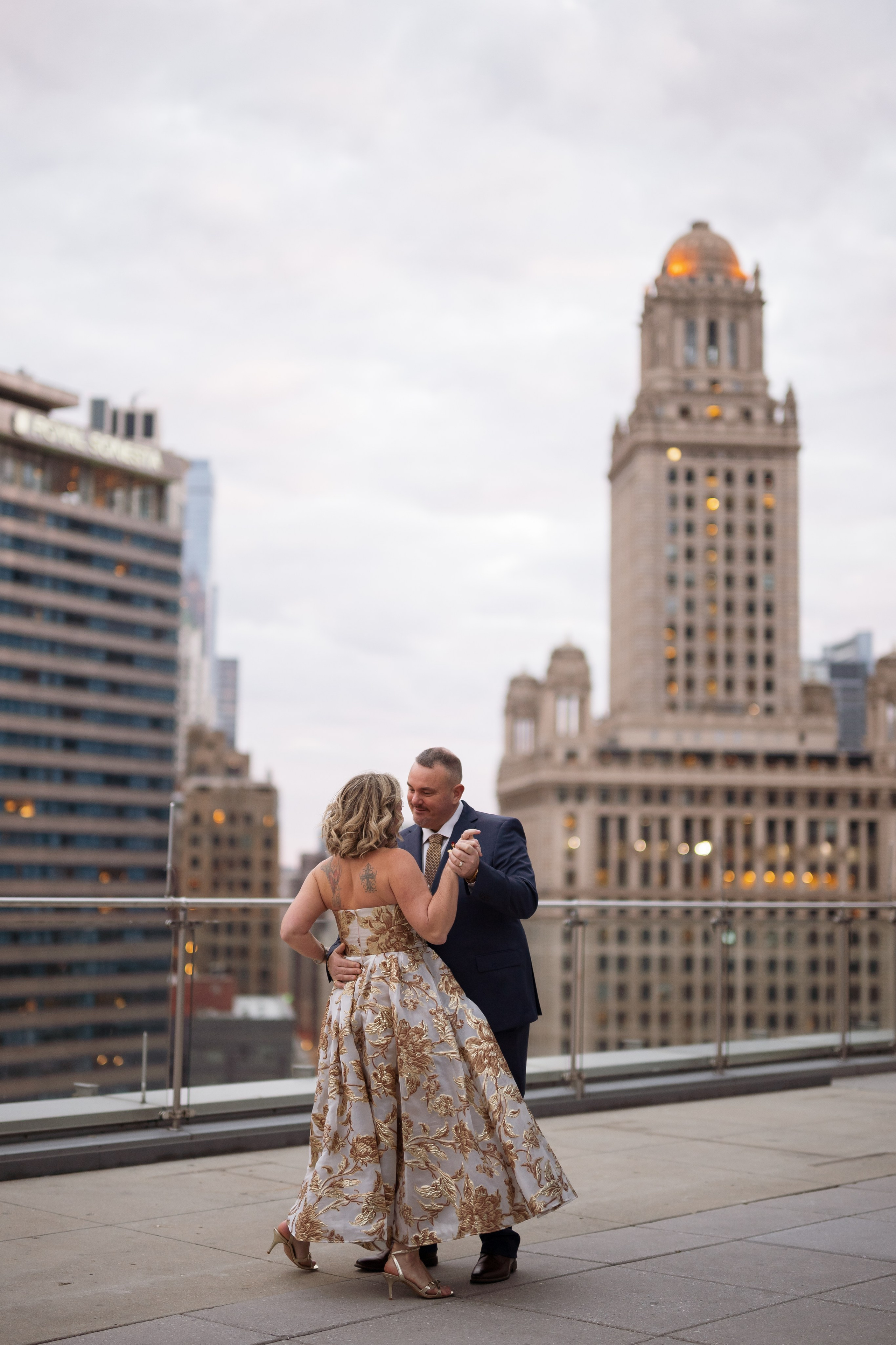 Chicago couple photoshoot. Photographer in Chicago