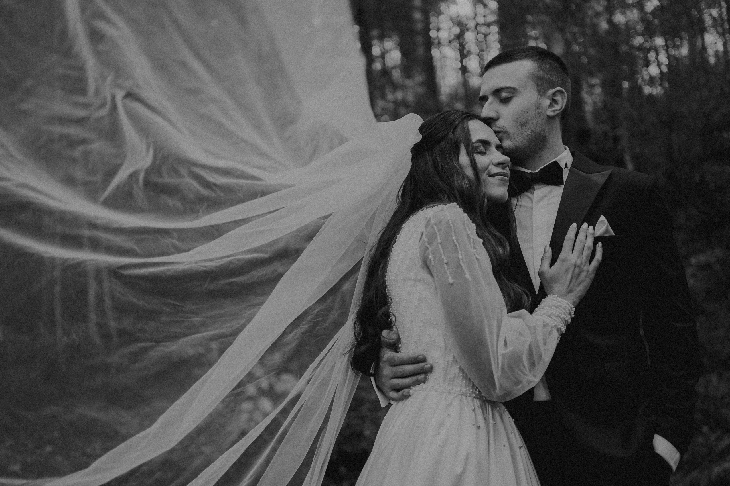Trash the Dress- Andra & Andrei. Events photographer Paul Dafina