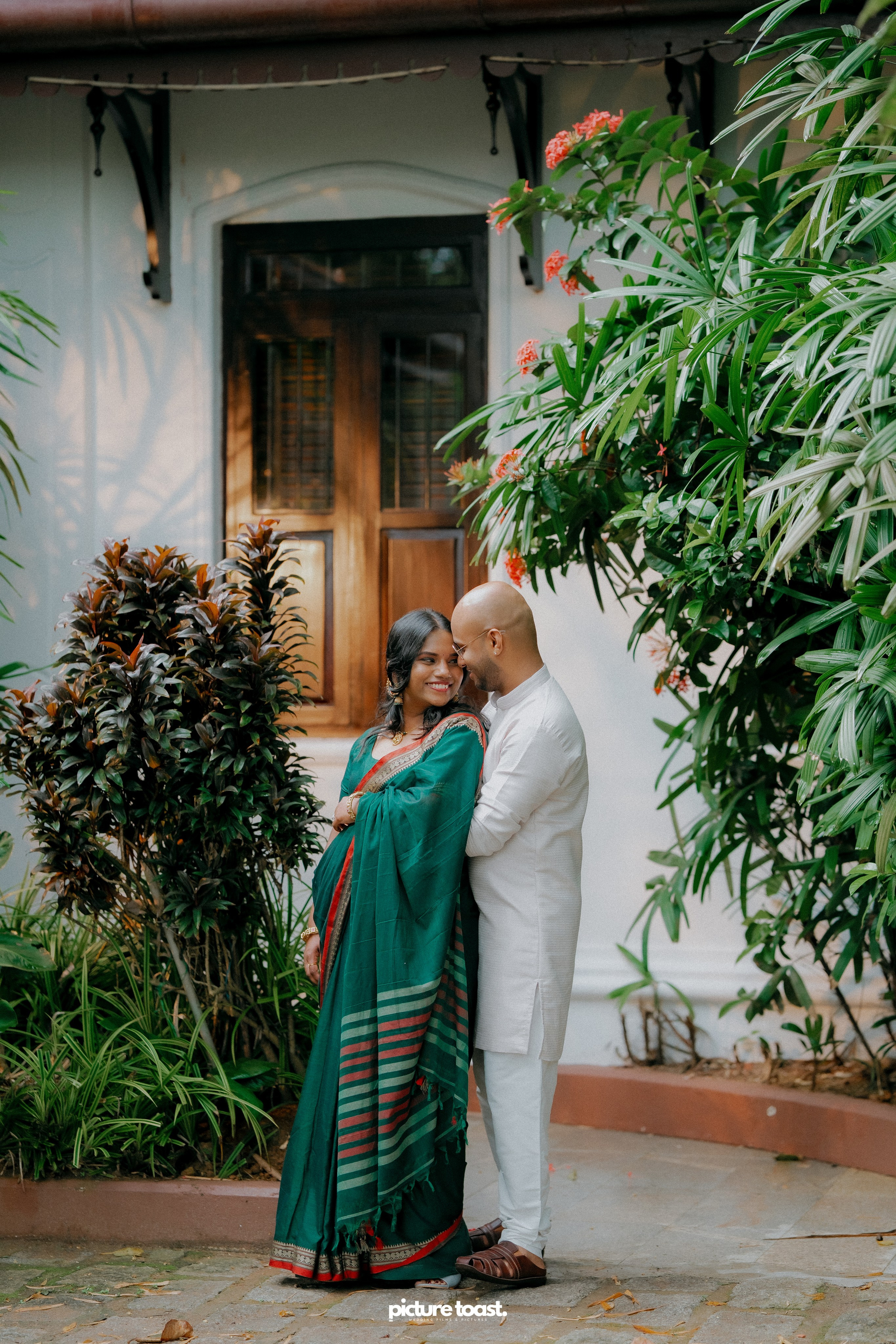 Vishnu & Anusree Prewedding!. Fine art Wedding Photographers in India & Canada