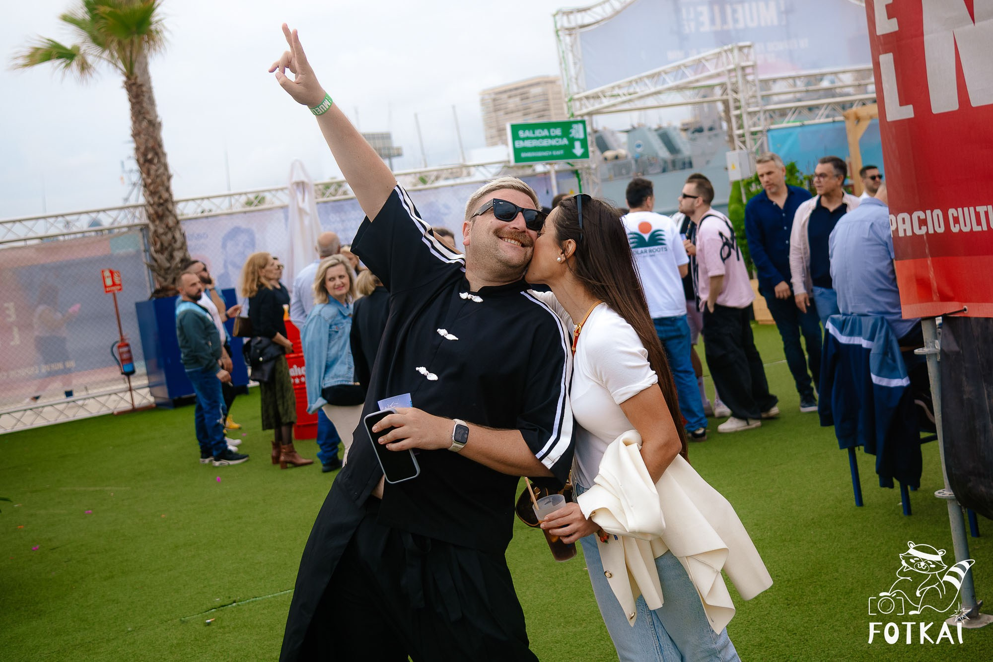 Cariña La Fiesta 2.0 — Fotos del evento en El Muelle Live, Alicante, 2026 | FOTKAI