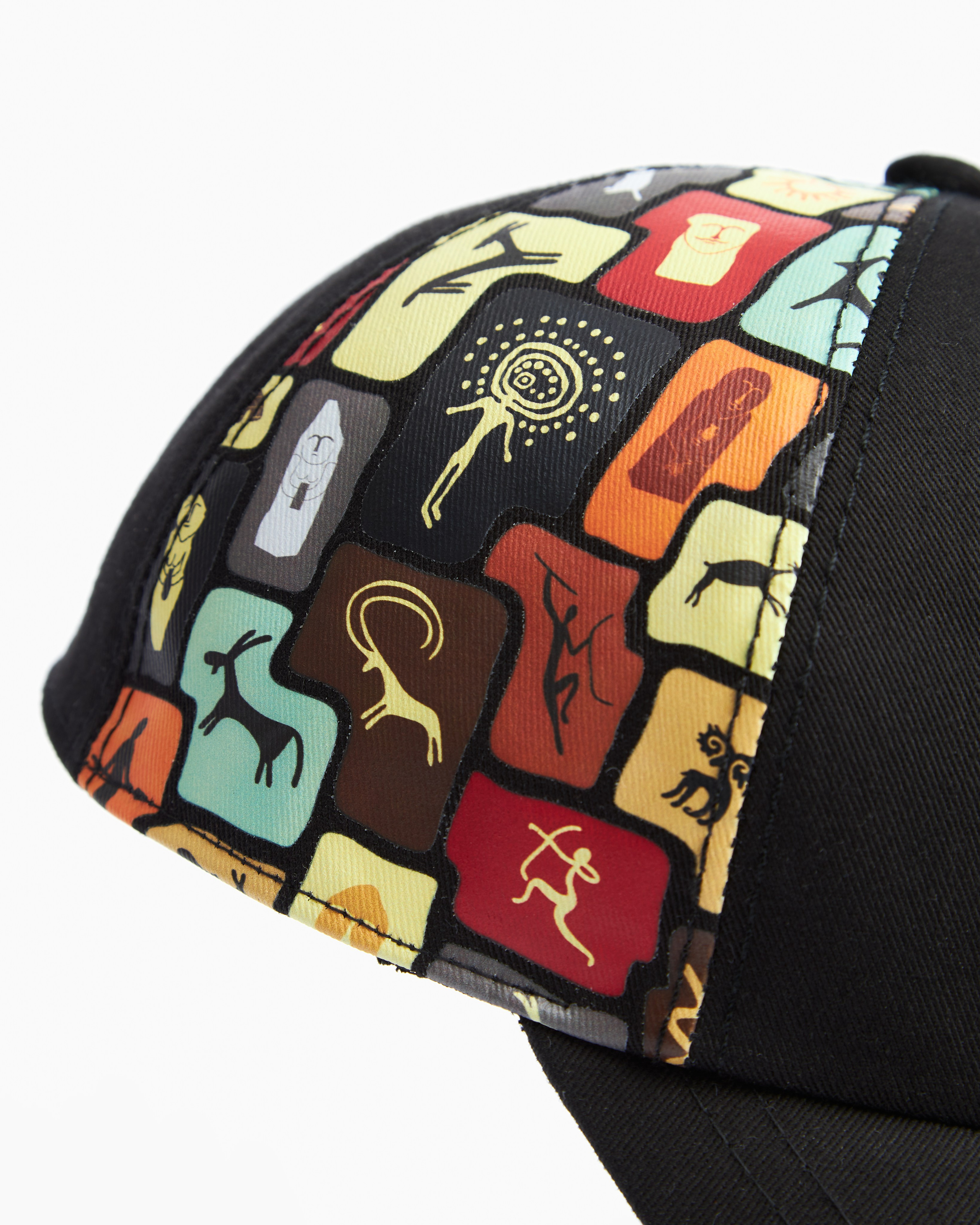 Головные уборы. Предметная фотосъемка в Алматы. Студия фото и видео съемки товаров