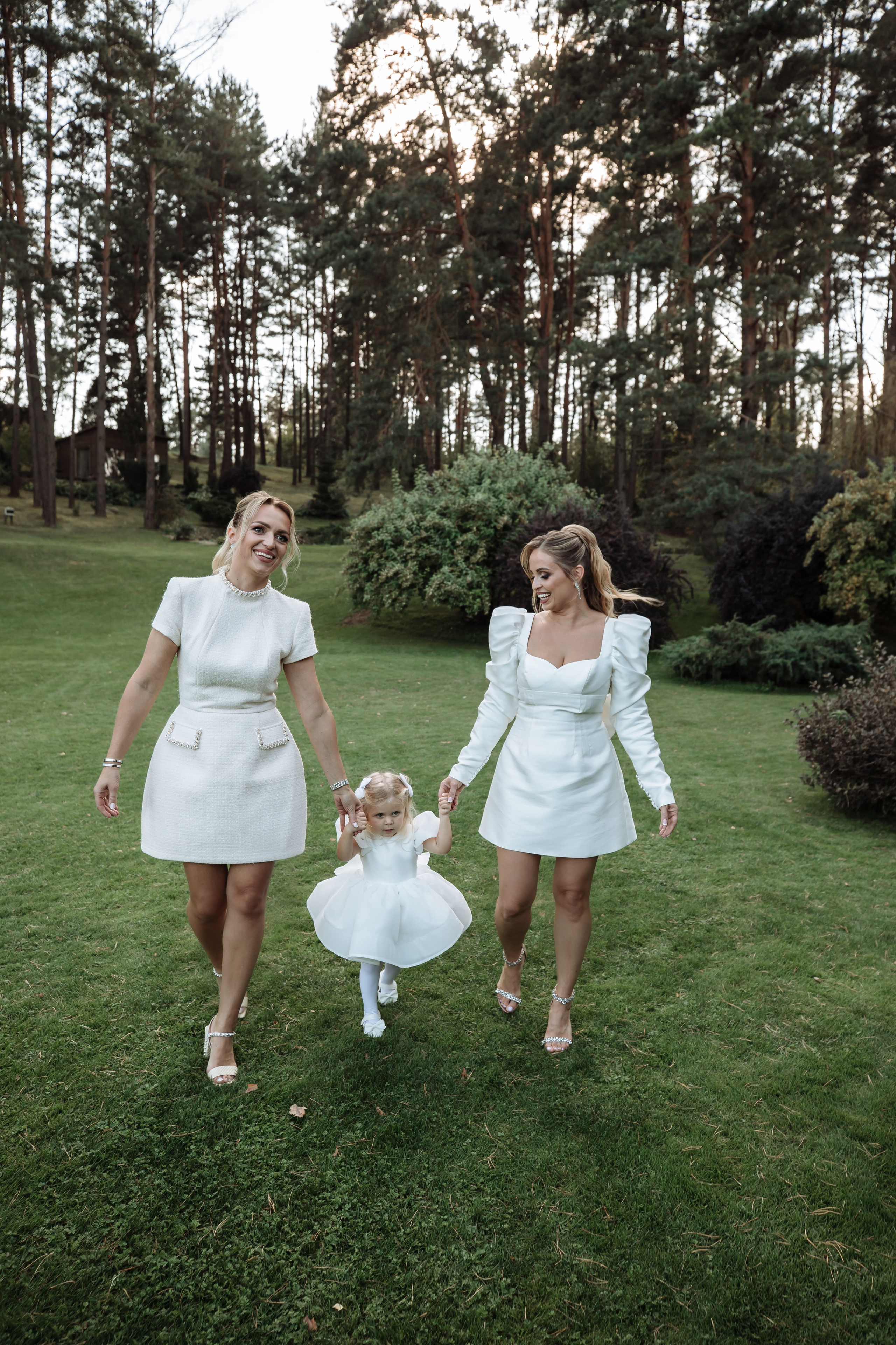 Emilijos krikštynos. Wedding, christening and family photographers in Vilnius, Lithuania
