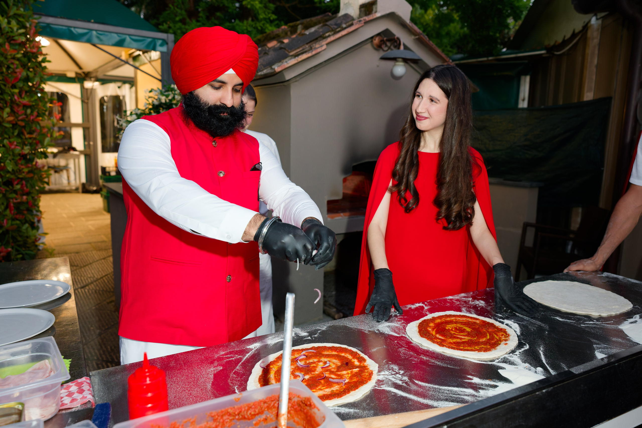 Pizza Party at Tenuta Massini, Florence, Italy. Destination Wedding Photographer — Nikita Burtsev