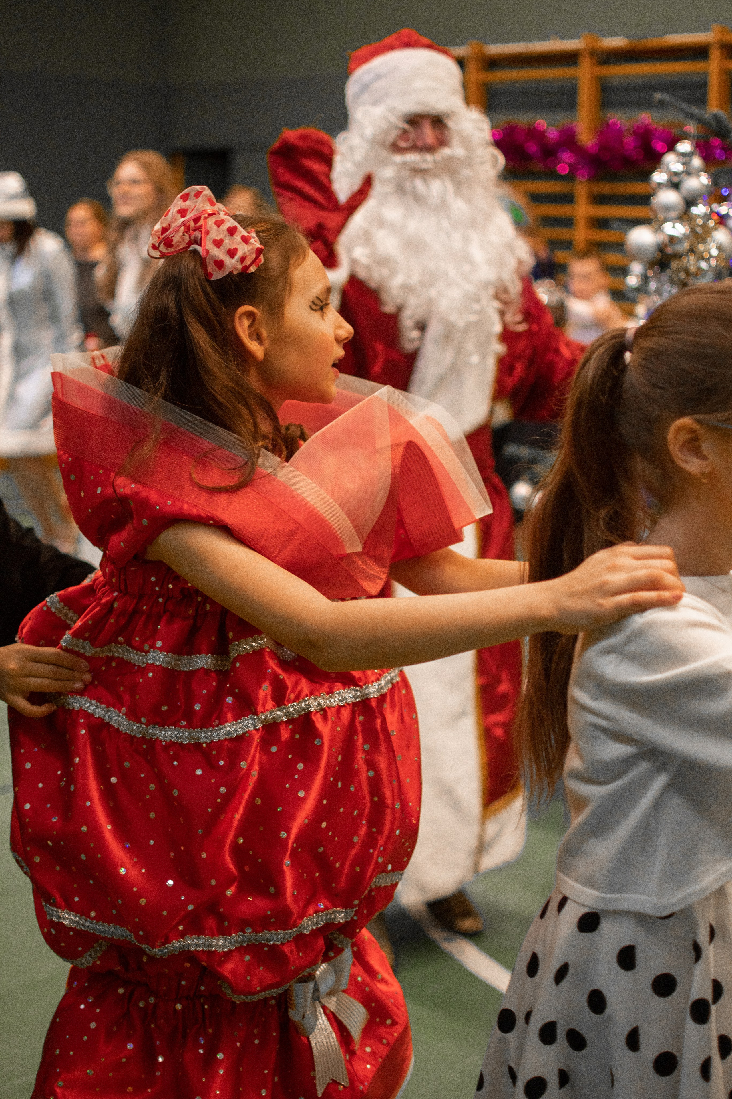 Новогодний хоровод. Семейный и детский фотограф