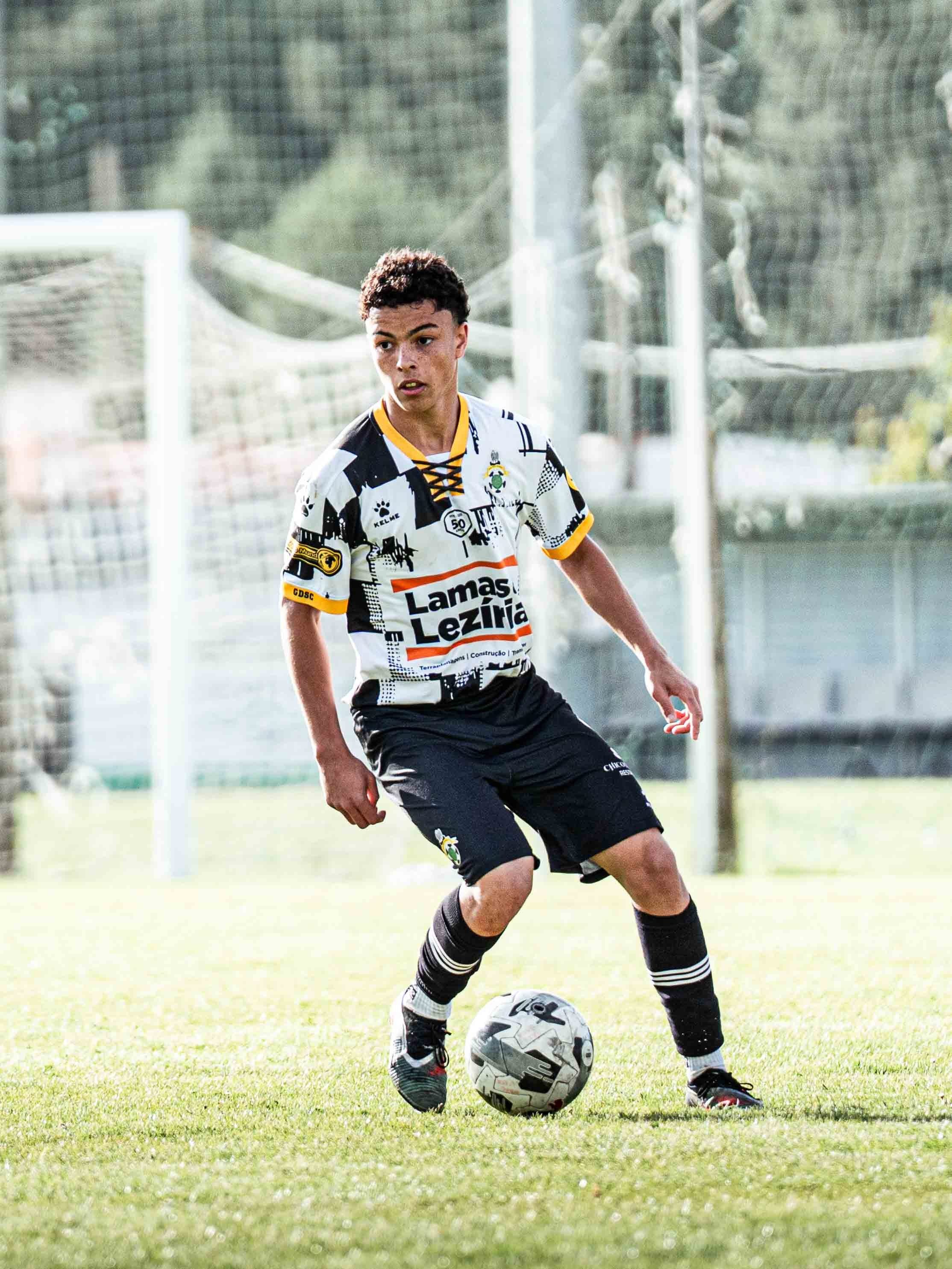 GD SAMORA CORREIA X CD ÁGUIAS ALPIARÇA - 1ª DIVISÃO DISTRITAL AF SANTARÉM SUB19 26/27