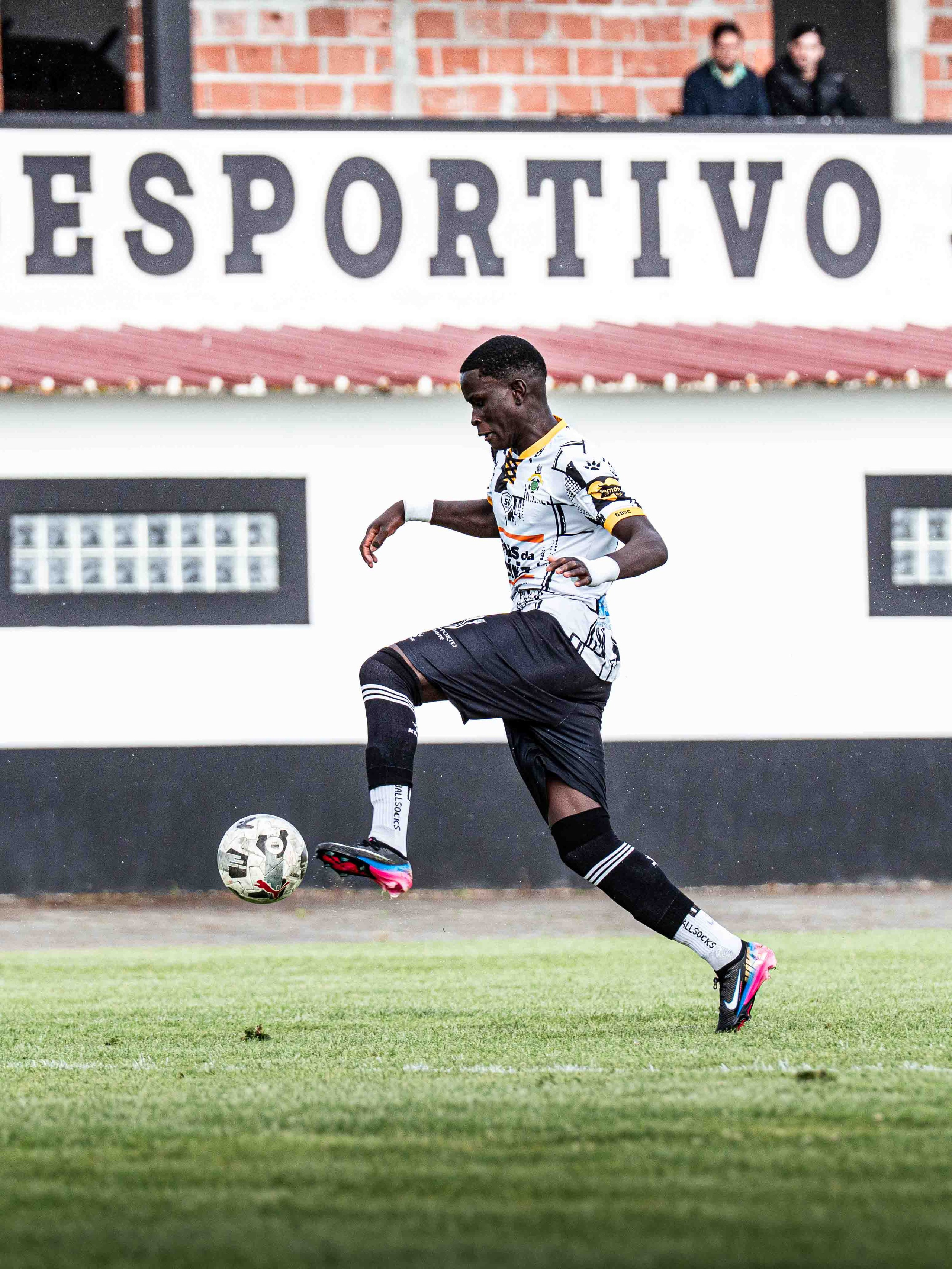 GD SAMORA CORREIA X CD ÁGUIAS ALPIARÇA - 1ª DIVISÃO DISTRITAL AF SANTARÉM SUB19 26/27