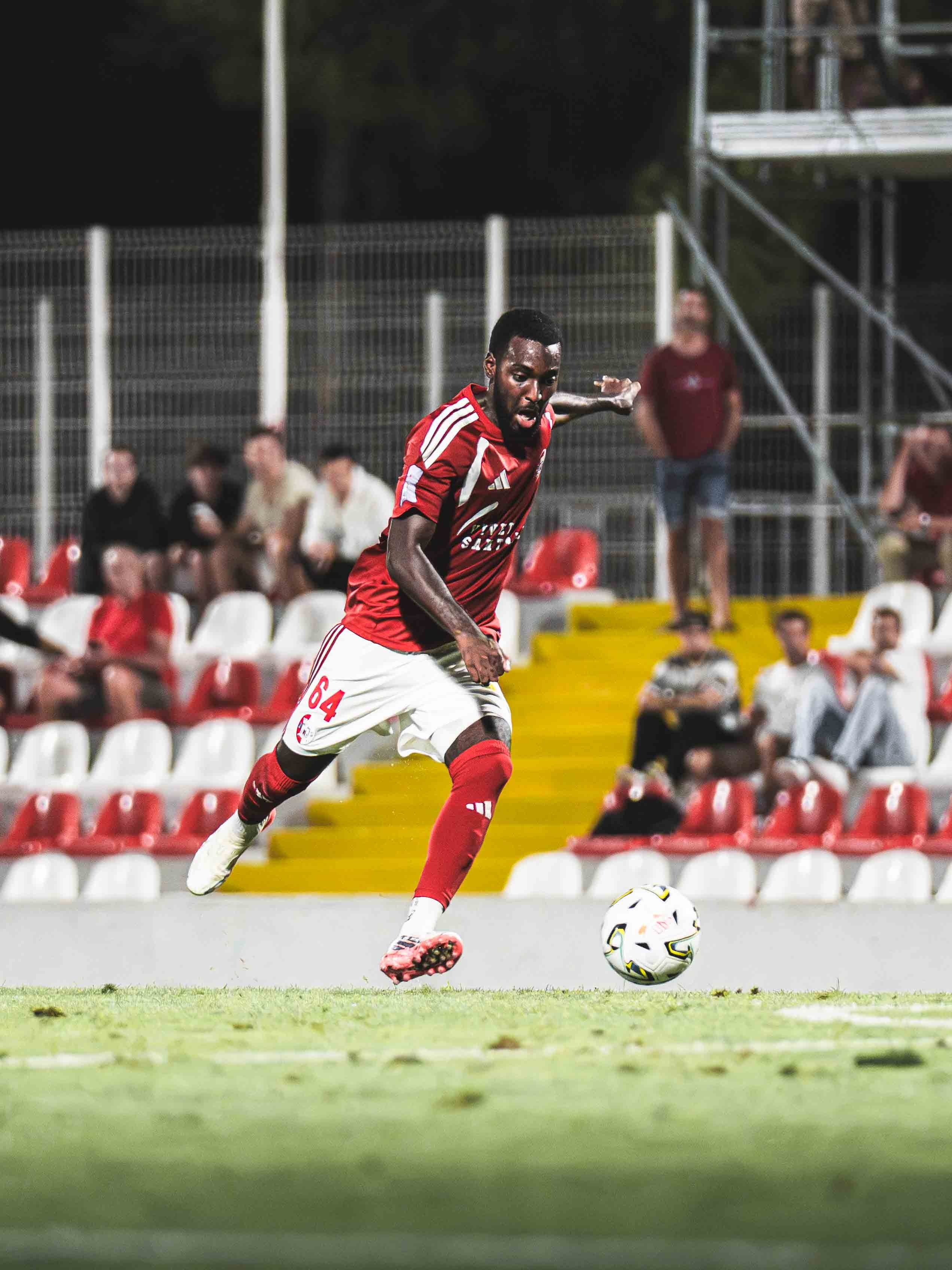 UNIÃO SANTARÉM X UD OLIVEIRENSE - 2ª JORNADA 1ª FASE LIGA 3 PLACARD SÉRIE B 2026/27