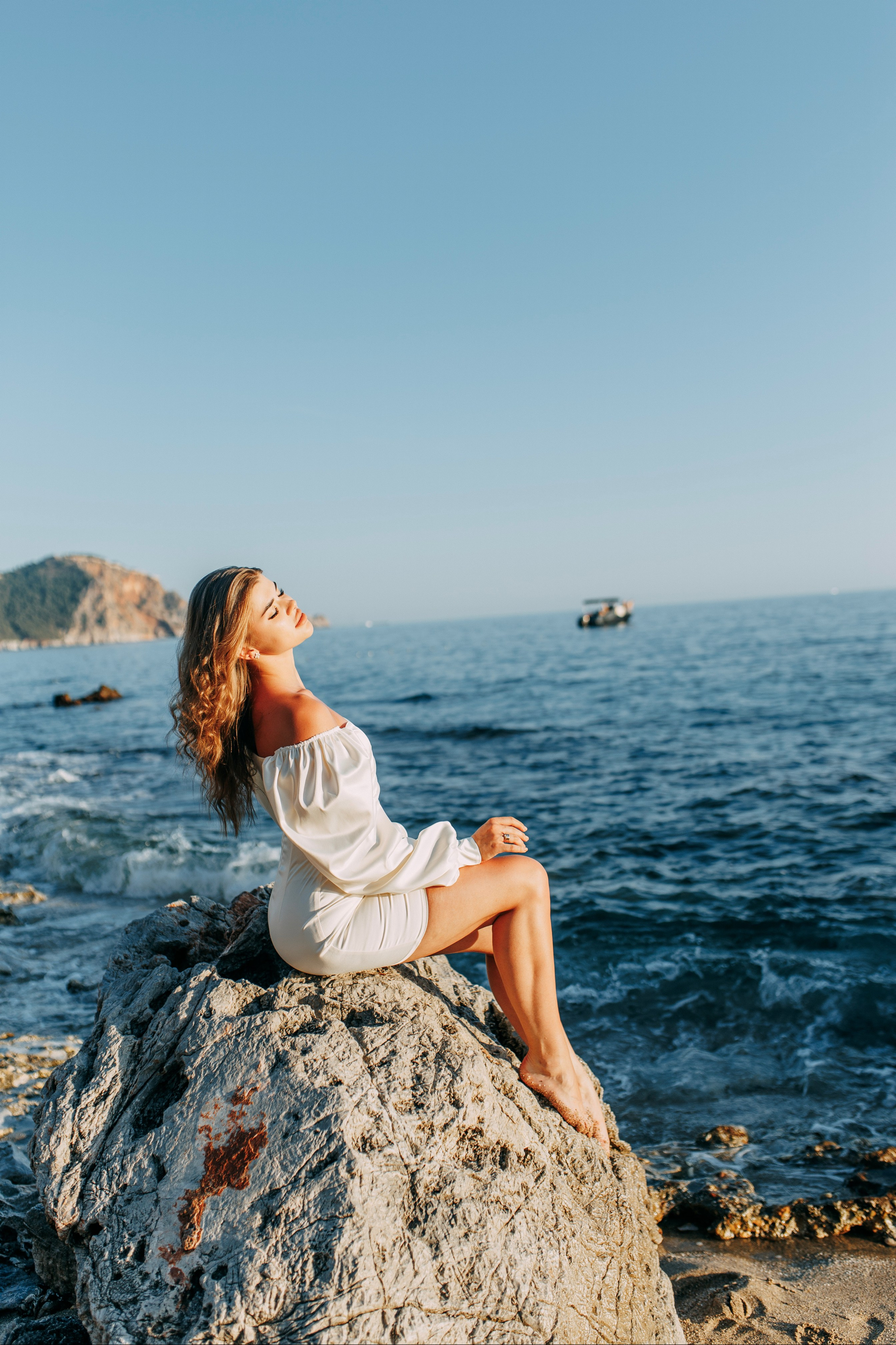 Romantic Sunset Love Story on Cleopatra Beach | Alanya. Professional Photographer in Alanya, Side, Belek, Antalya. Turkiye