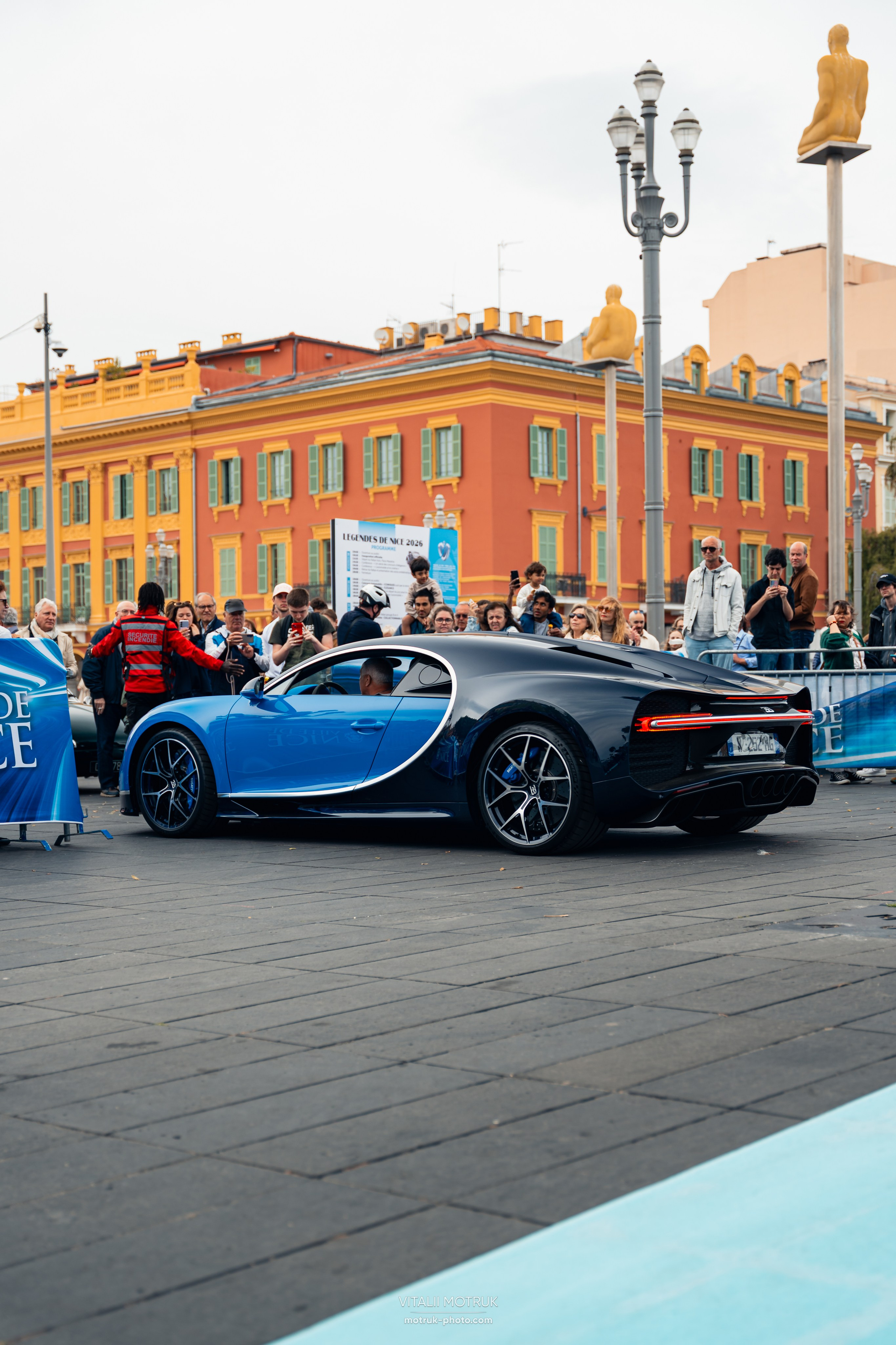 Legends de Nice. Photographe de voitures à Paris — Vitalii Motruk