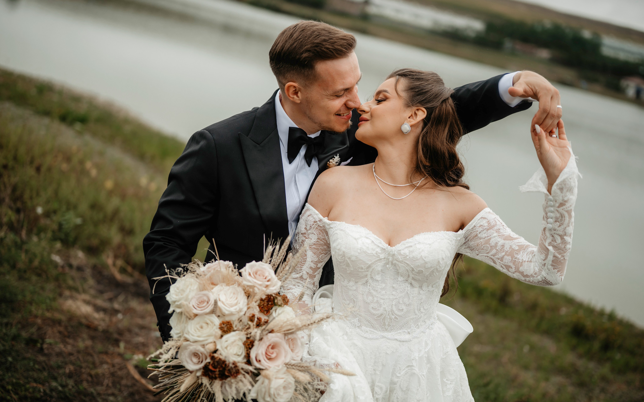 🤎 E l i s a & O v i d i u — Wedding Day Preview. Wedding & Family Photographer