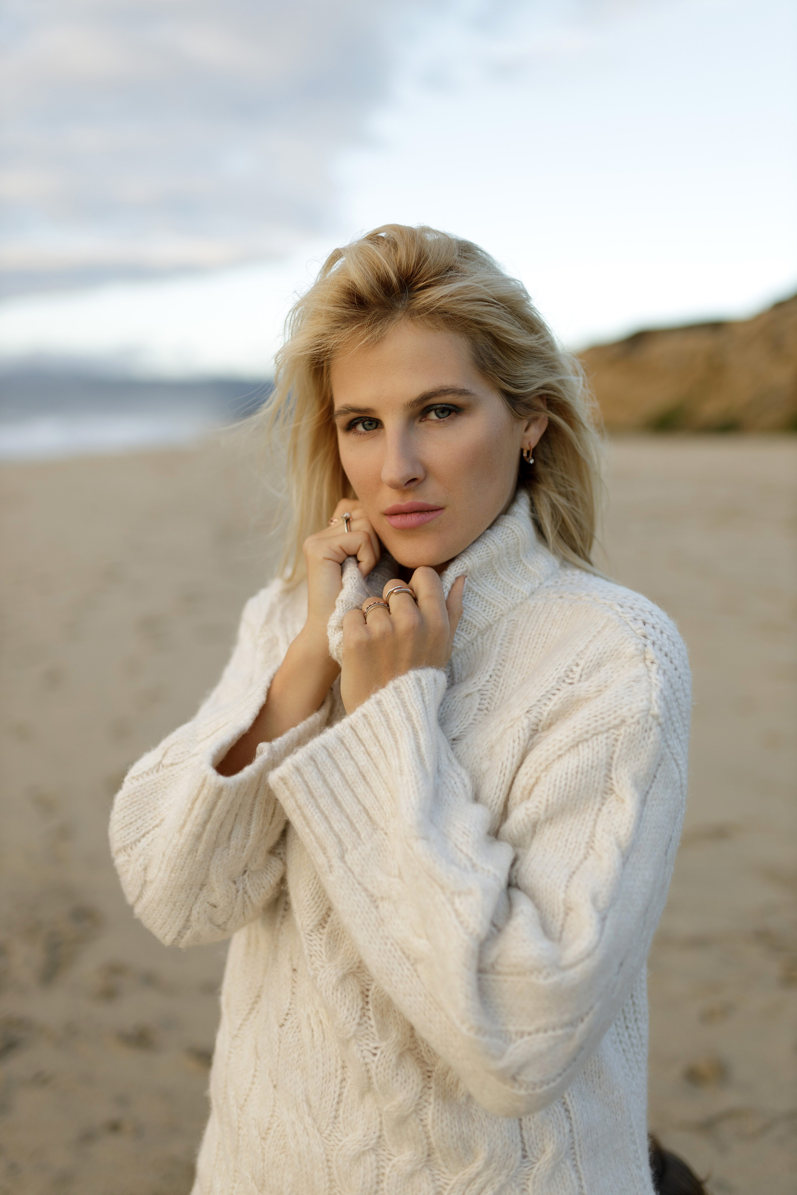 Wild Beauty on the Californian Beach. Maternity, newborn photographer in the Bay Area|Iryna Rakivnenko