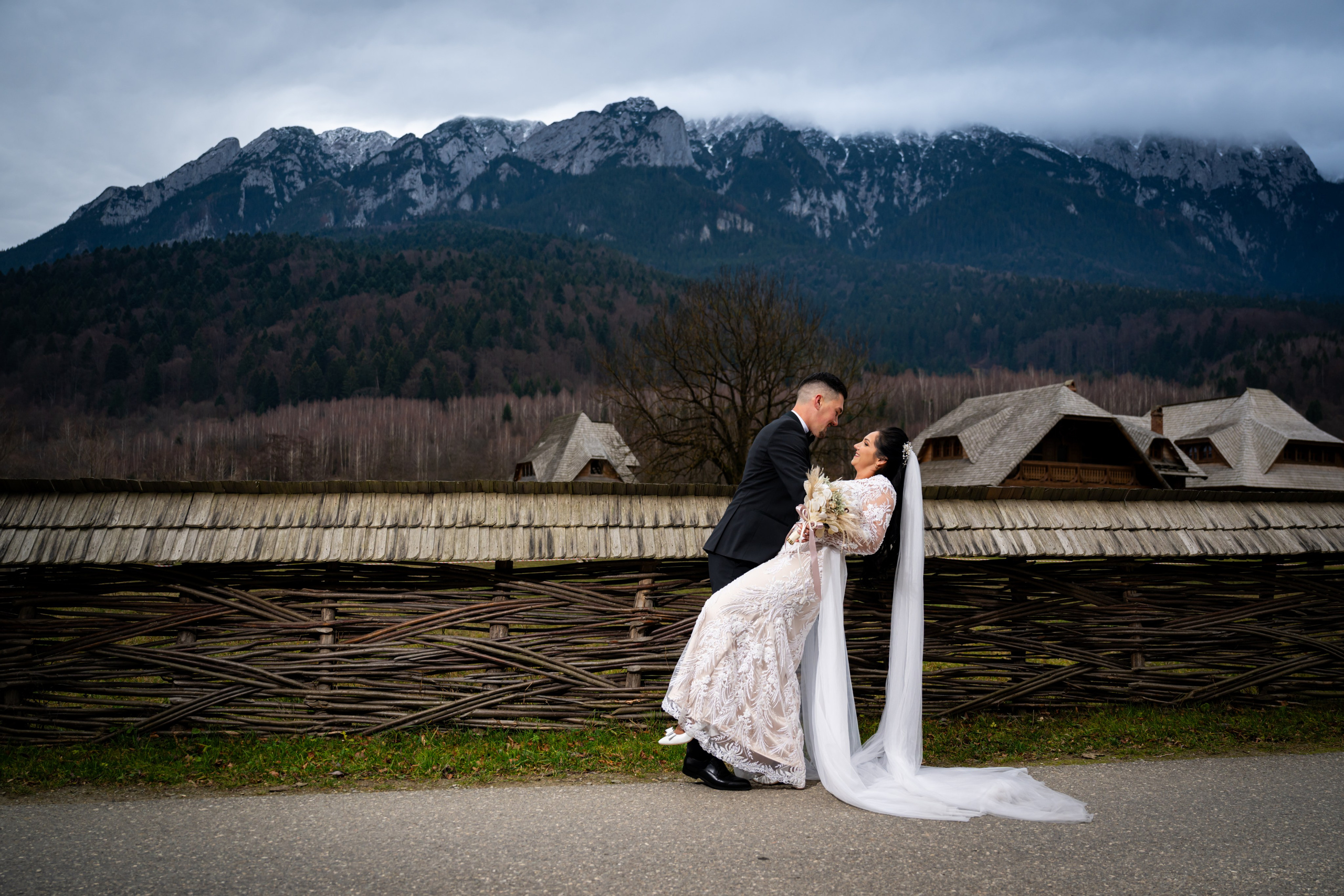 Sedință Foto Profesională Trash The Dress T & C