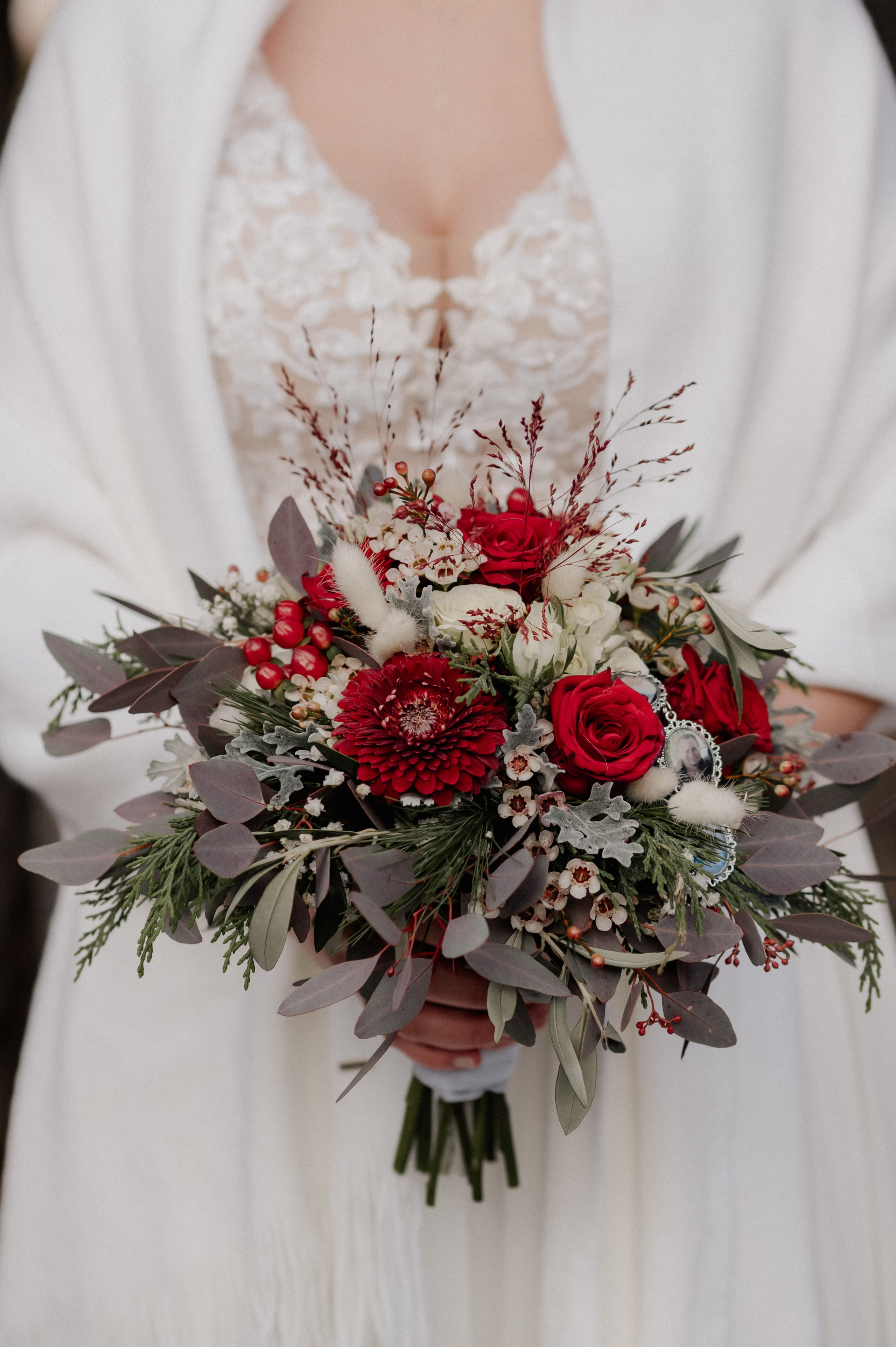CIVIL WEDDING IN WOLFRAMS-ESCHENBACH. Photographer in Nuremberg Irina Mehnert from Ansbach