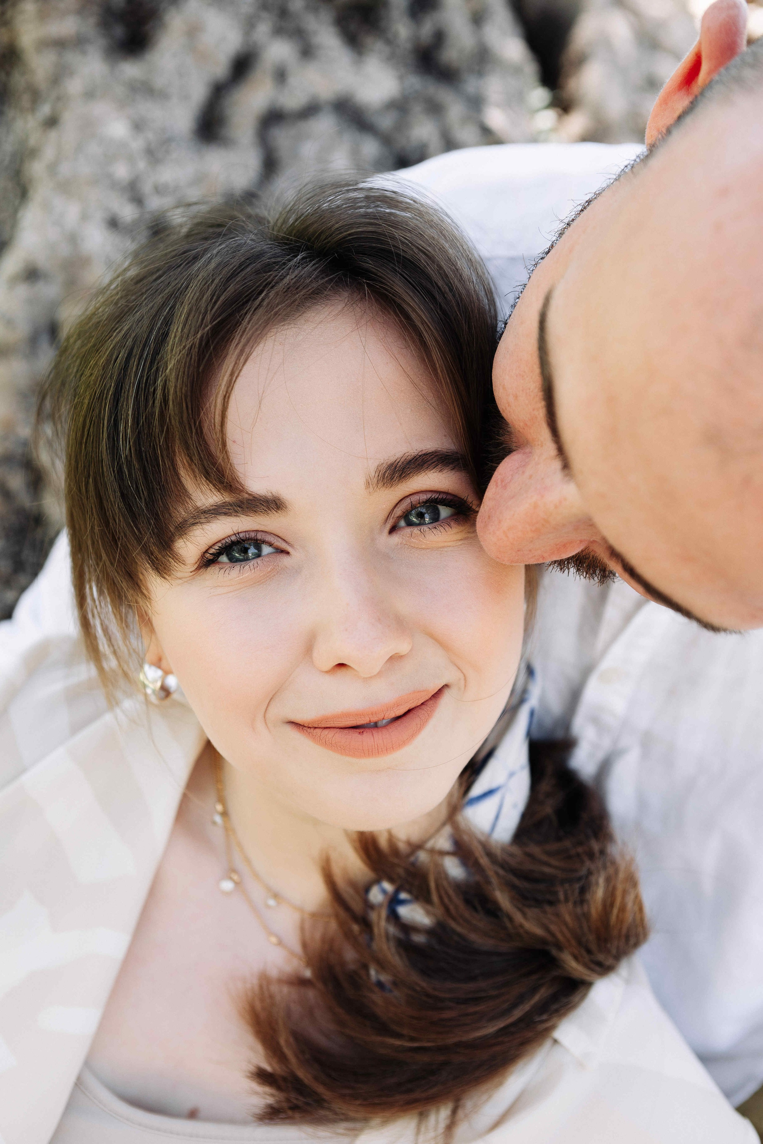 A MONTH AFTER THE WEDDING (morning). PHOTOGRAPHER IN ISRAEL