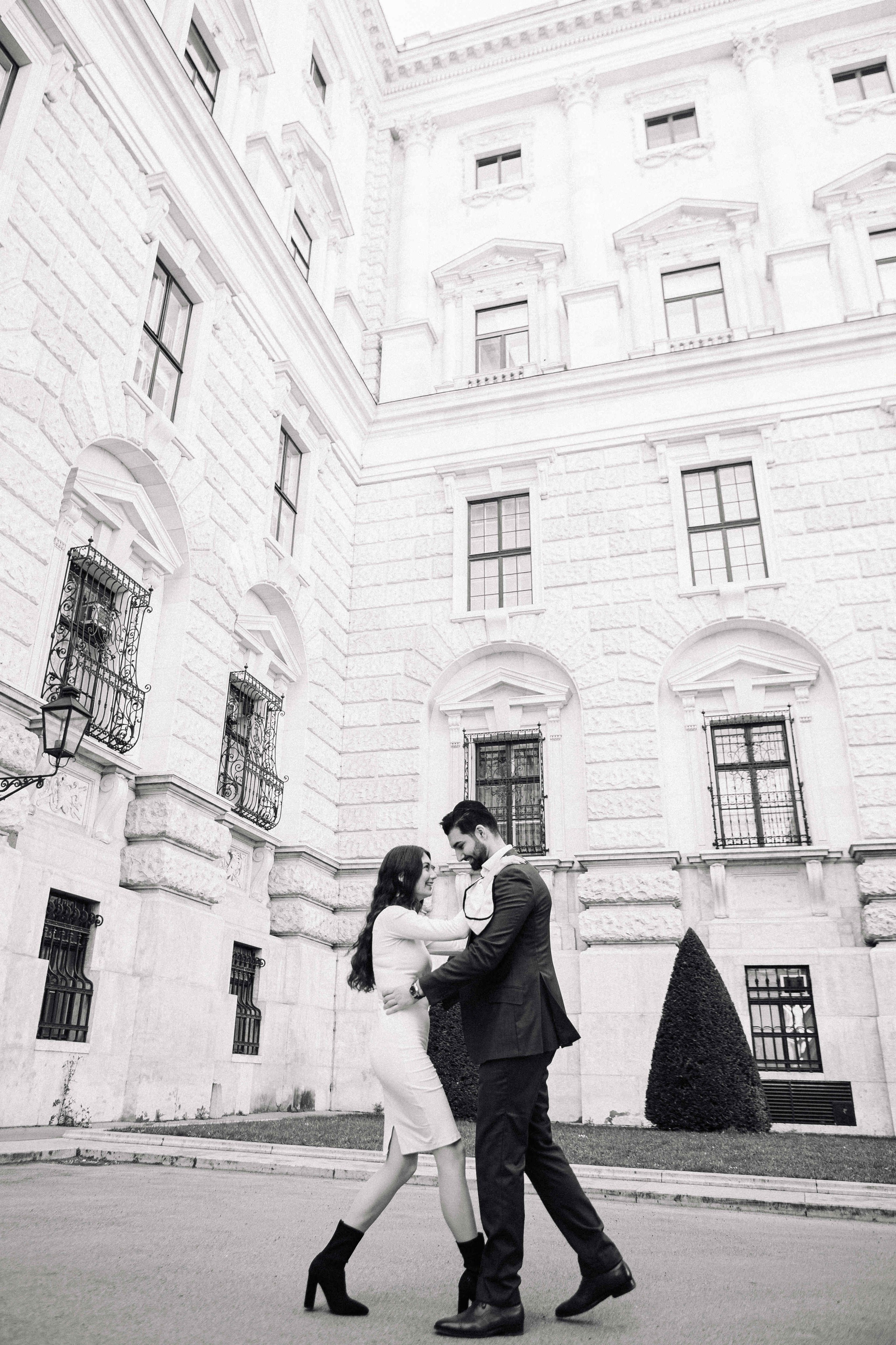 A LOVE STORY IN VIENNA. PHOTOGRAPHER IN ISRAEL