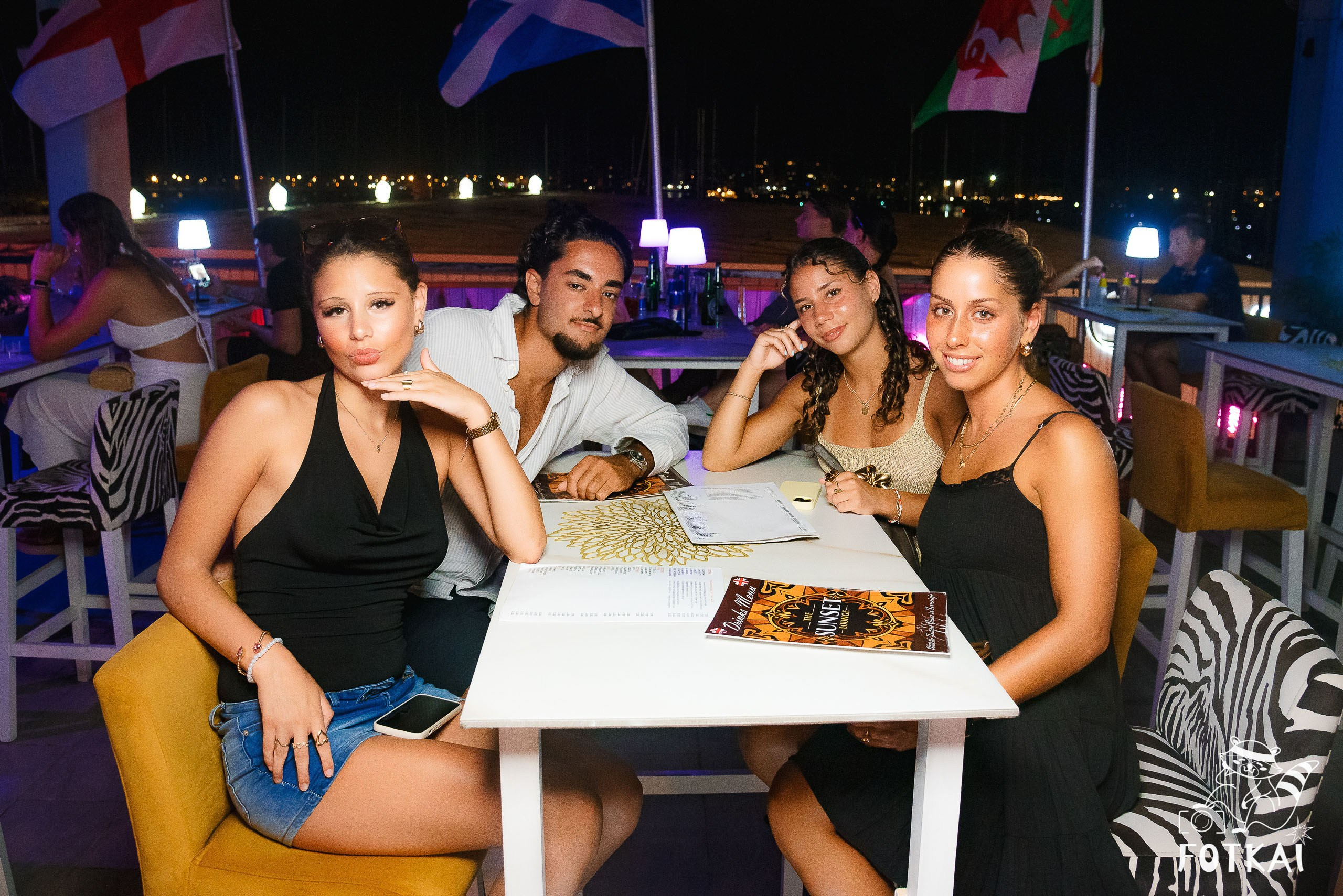 The Sunset Lounge Bar: Reportaje fotográfico 09.08.25 | FOTKAI