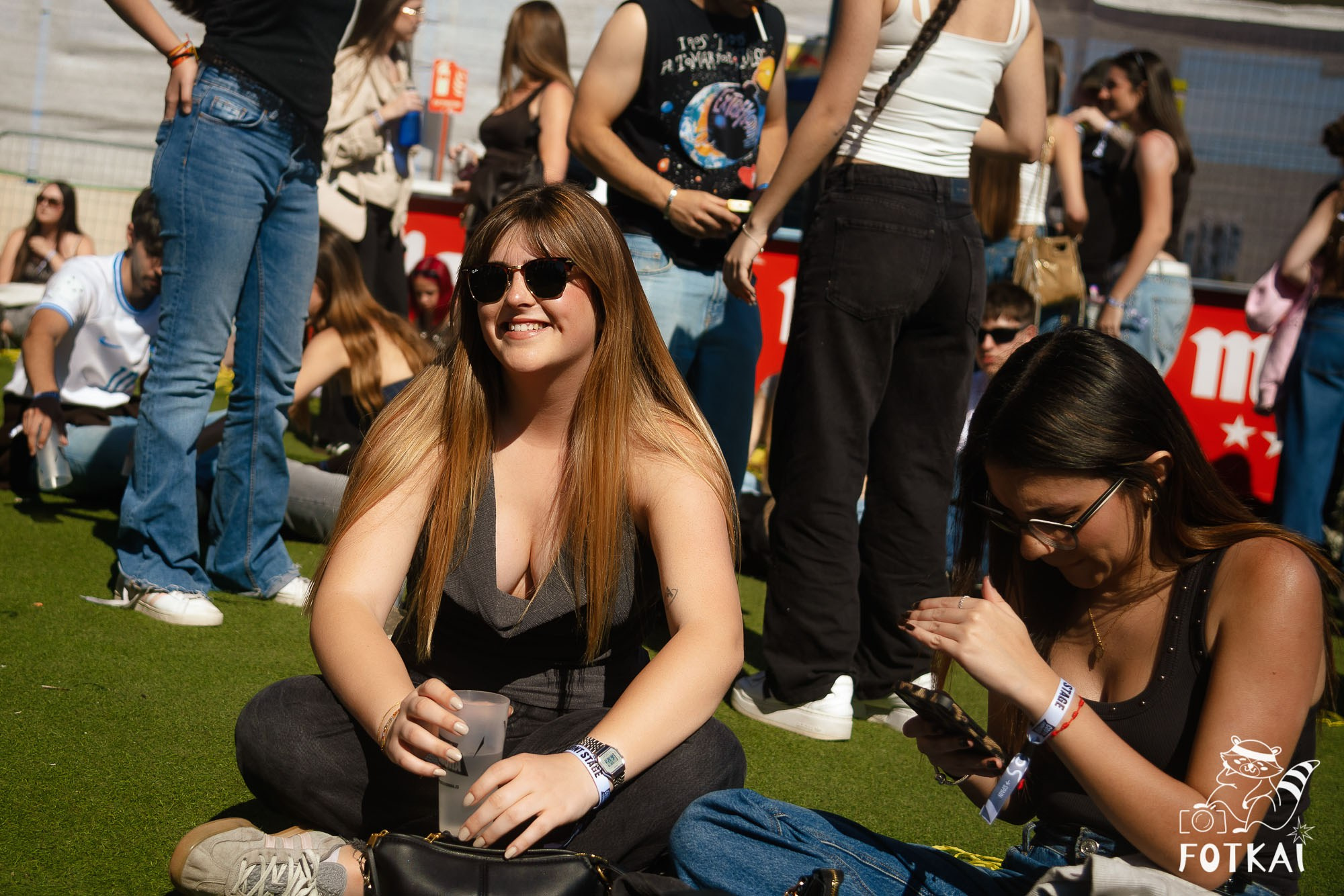 Fotos Costa Sonora 2026 Alicante Día 2 — busca tu foto y encuentra amigos del festival | FOTKAI