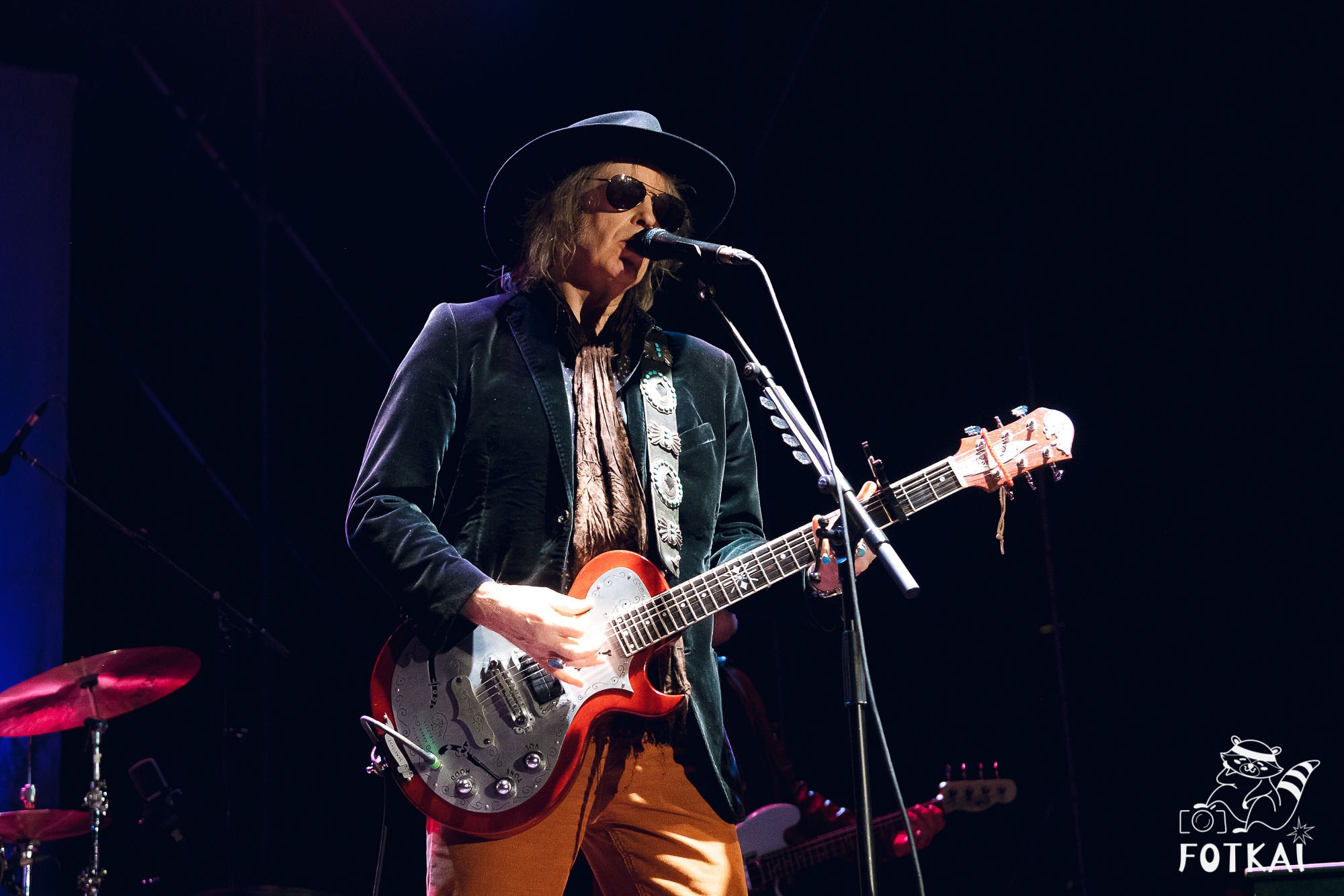 The Waterboys en Alicante 2025 — reportaje fotográfico del concierto en El Muelle Live | FOTKAI