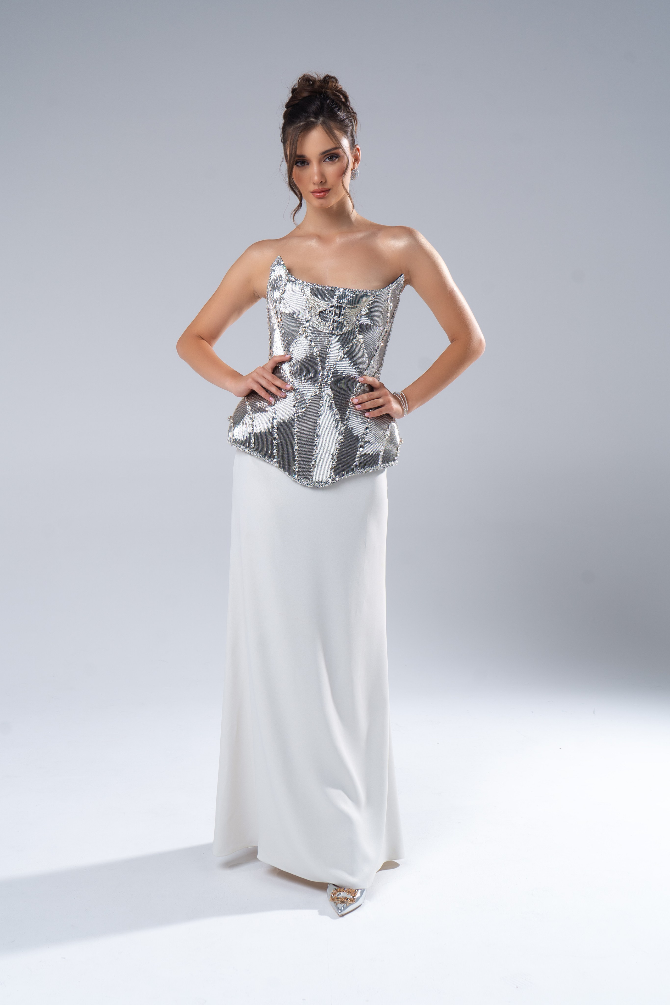 Photographer in Abu Dhabi — Studio Photoshoots for Families, Couples & Individuals. Mariia Safronova is your photographer in Abu Dhabi and Dubai