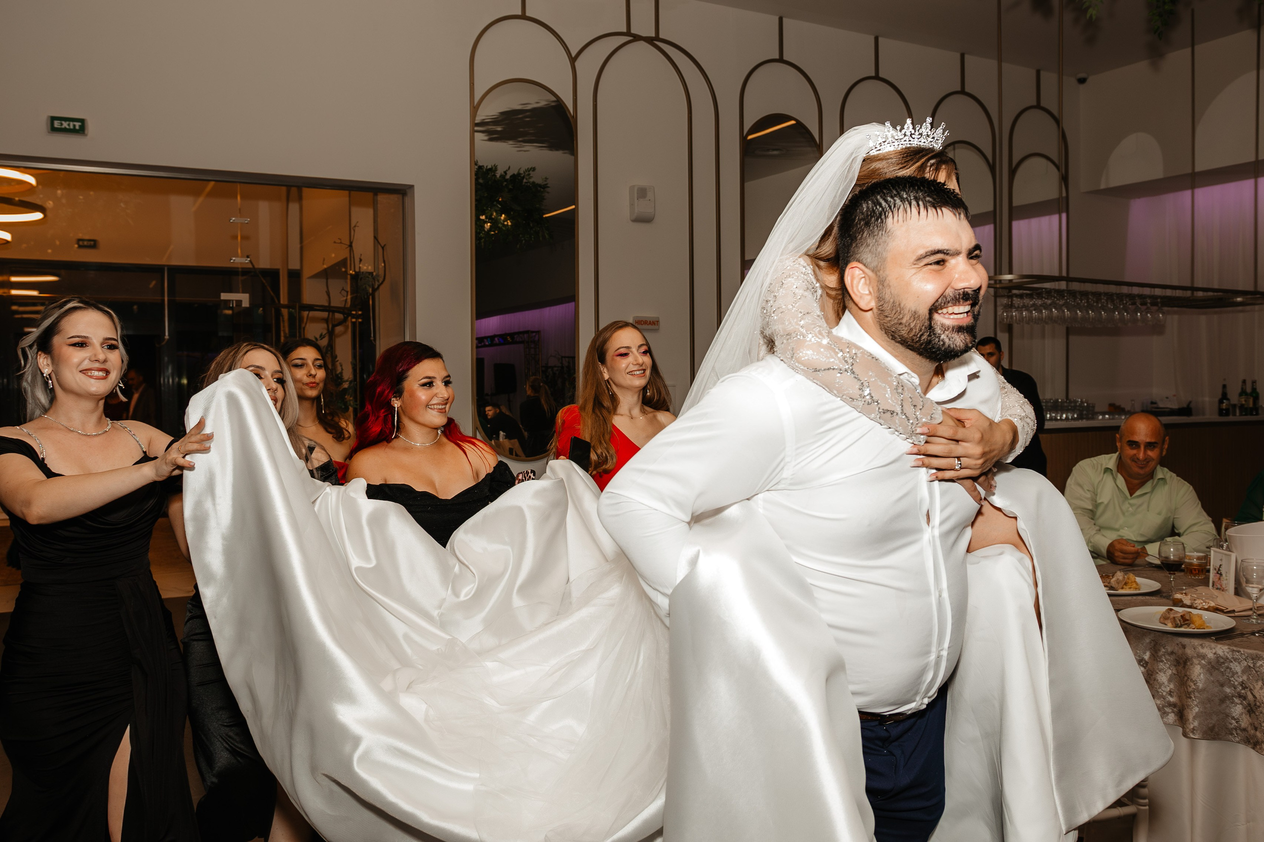 Cristina si Cristian. Ionut Brehuescu — Fotograf