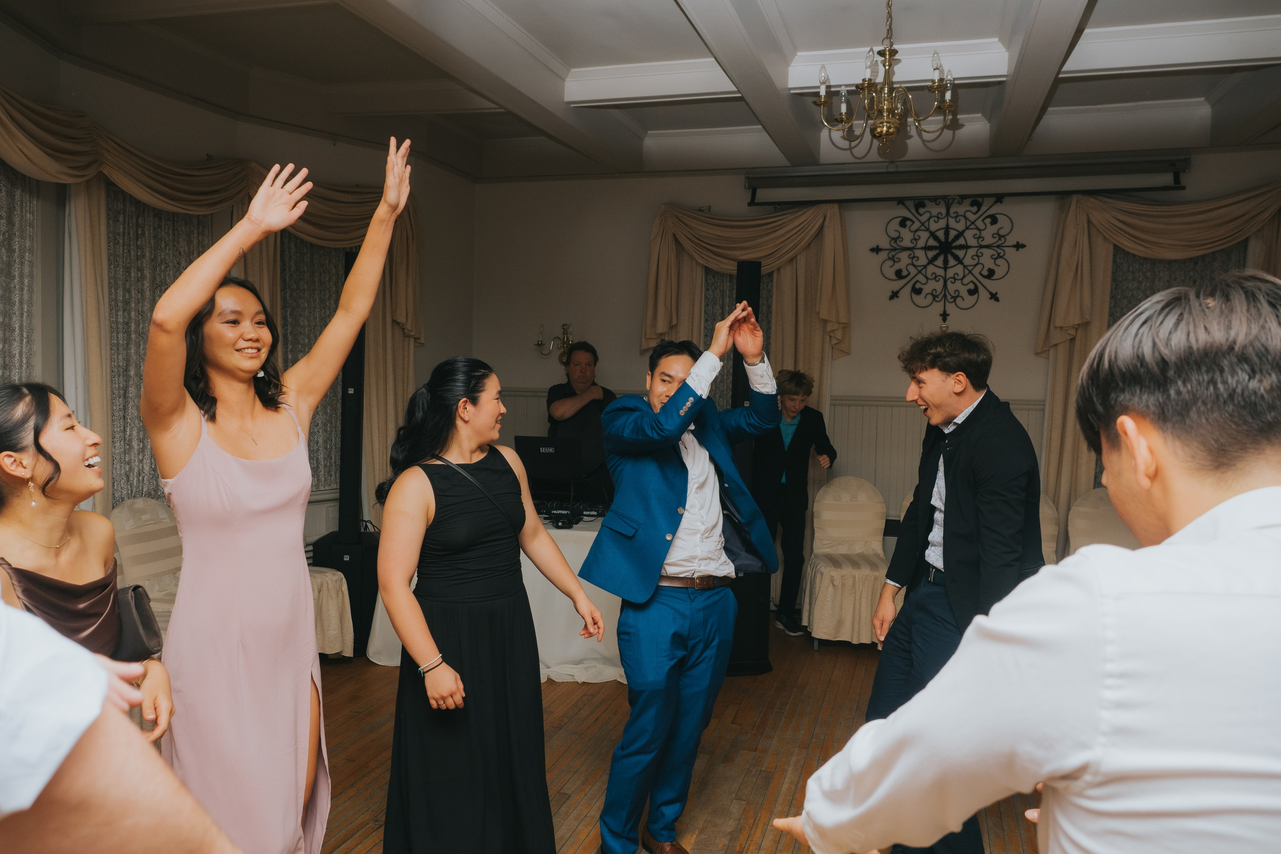 Wedding of Camille and Dinh. Wedding and Family Photography Montreal Muriel Oe Photo