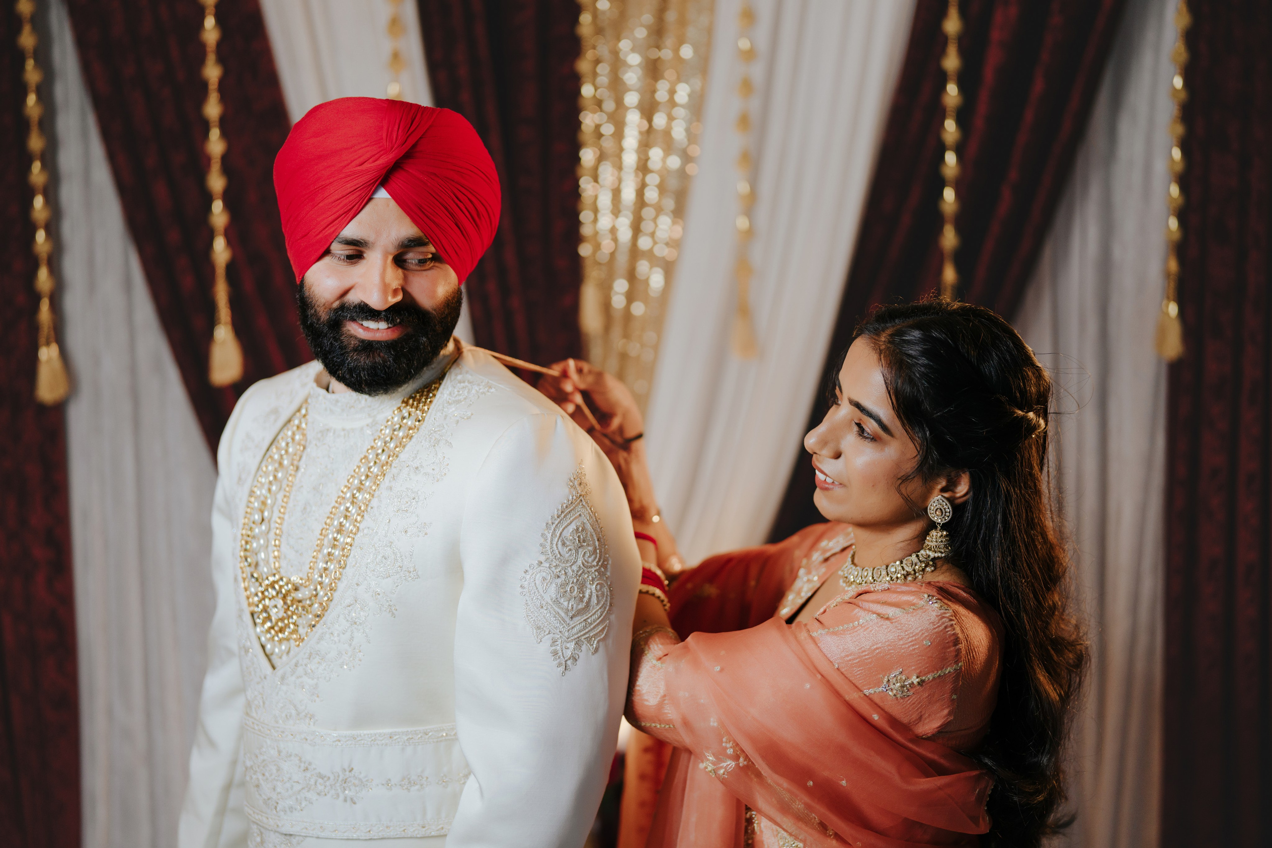 Gagan & Jasmeen. Wedding Photographer & Cinematographer studios