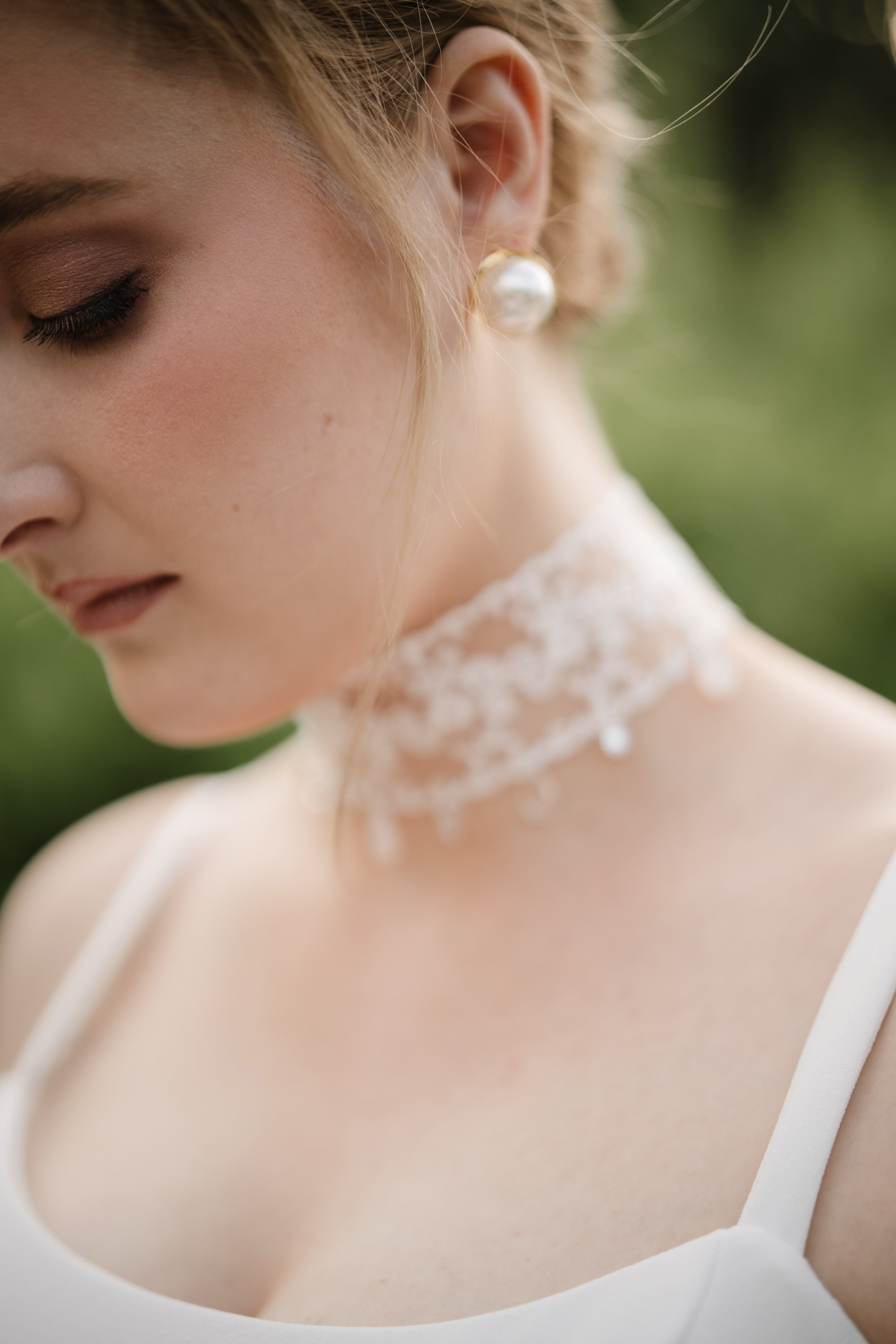 Natalie as a Runaway bride. Portrait and wedding photographer in New York