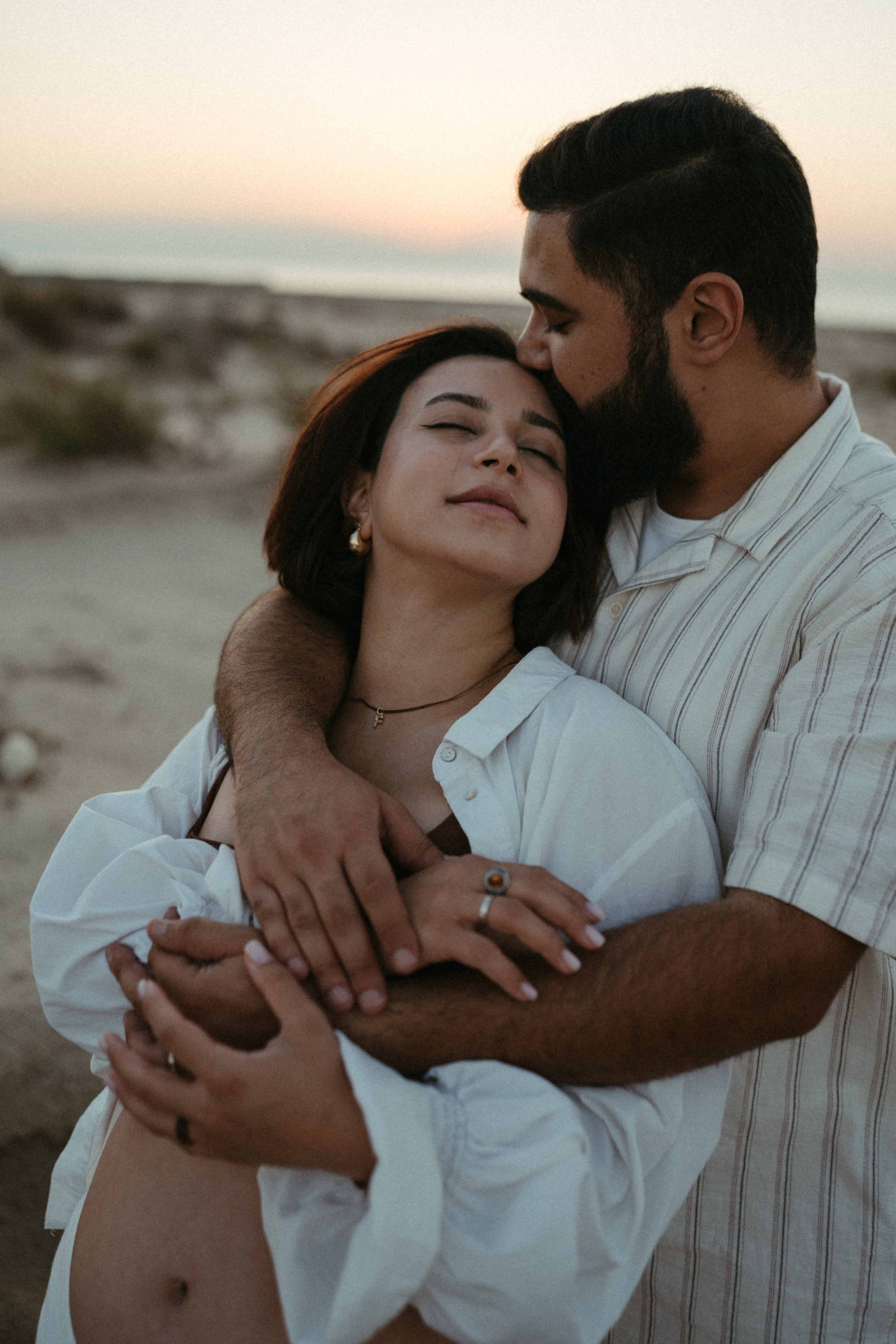 Expecting Javad. Family photographer in Saudi Arabia