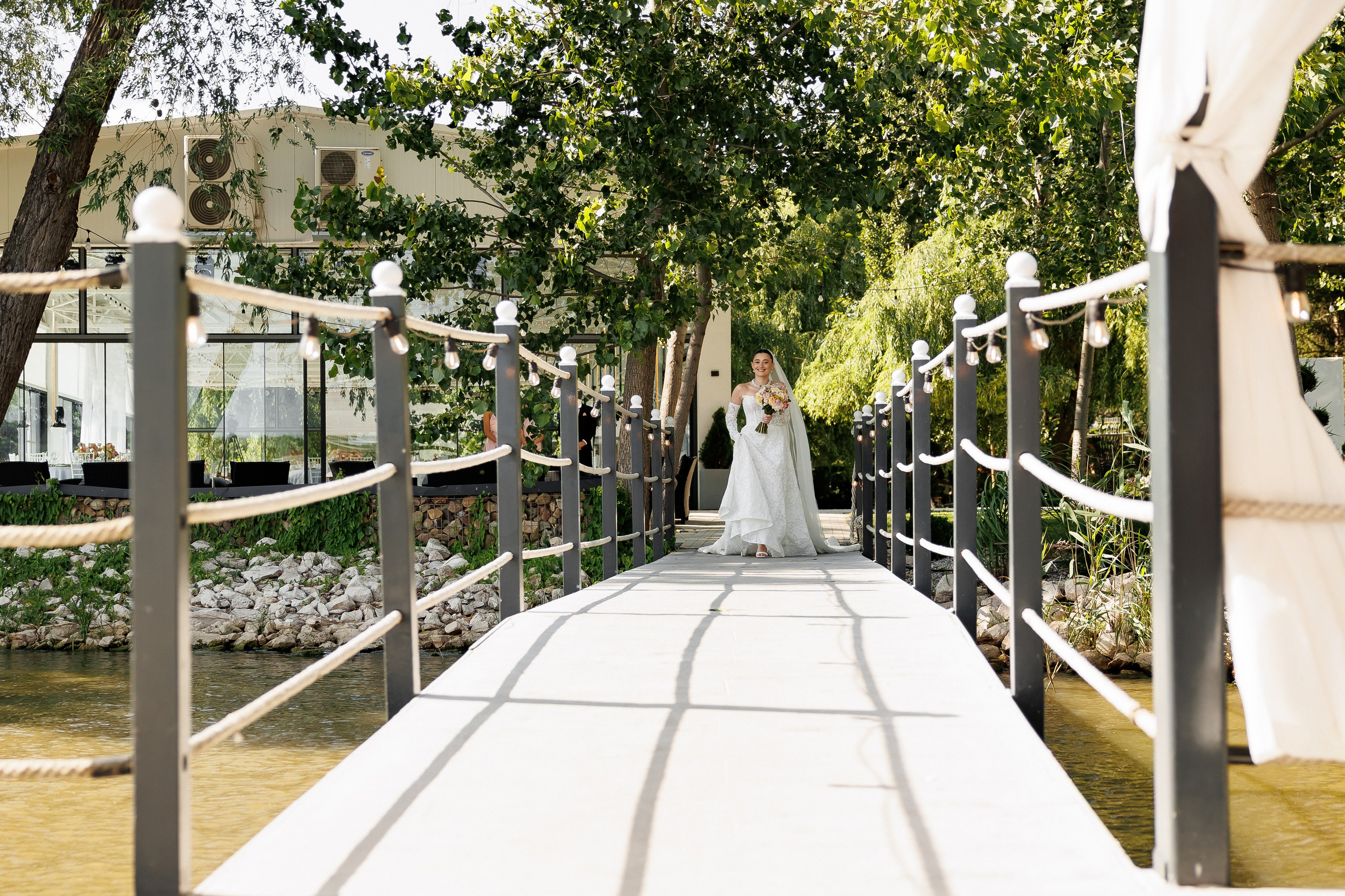 Florin & Corina — Complexul Turistic Costesti — Wedding Day. Servicii Foto și Video 067188353