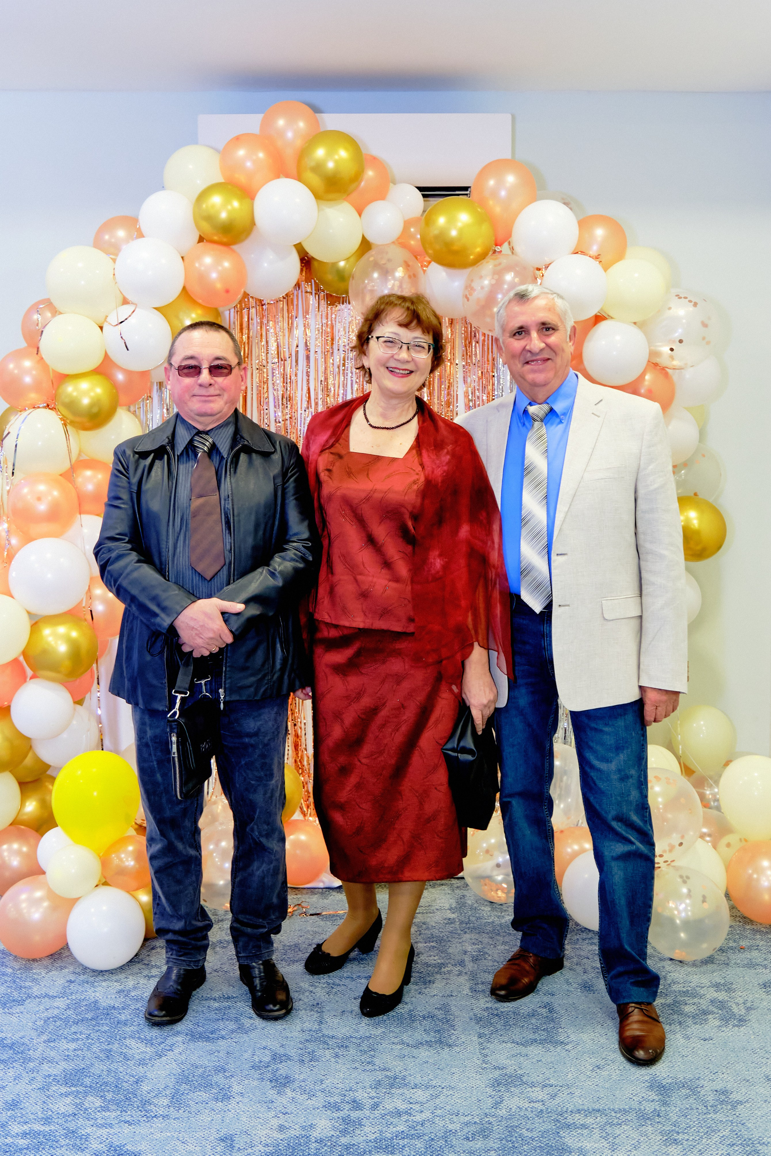 Фоторепортаж з благодійного Новорічного балу у Чорногорії. Портретний фотограф Альона Новгородцева