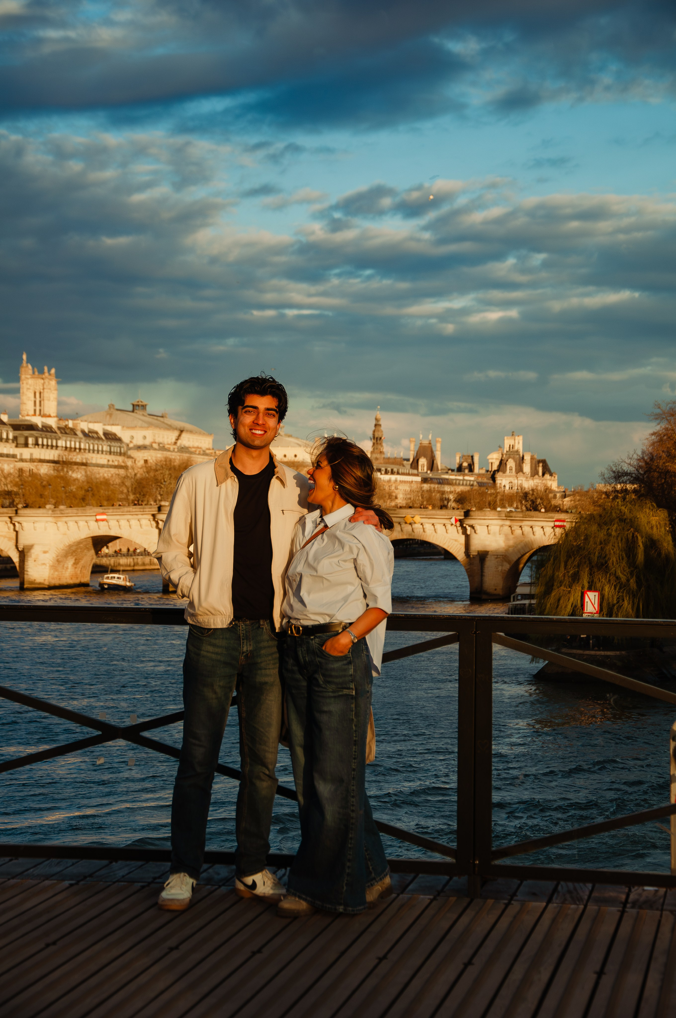 Фотосессия у Лувра. Фотограф в Париже Полина Осипова