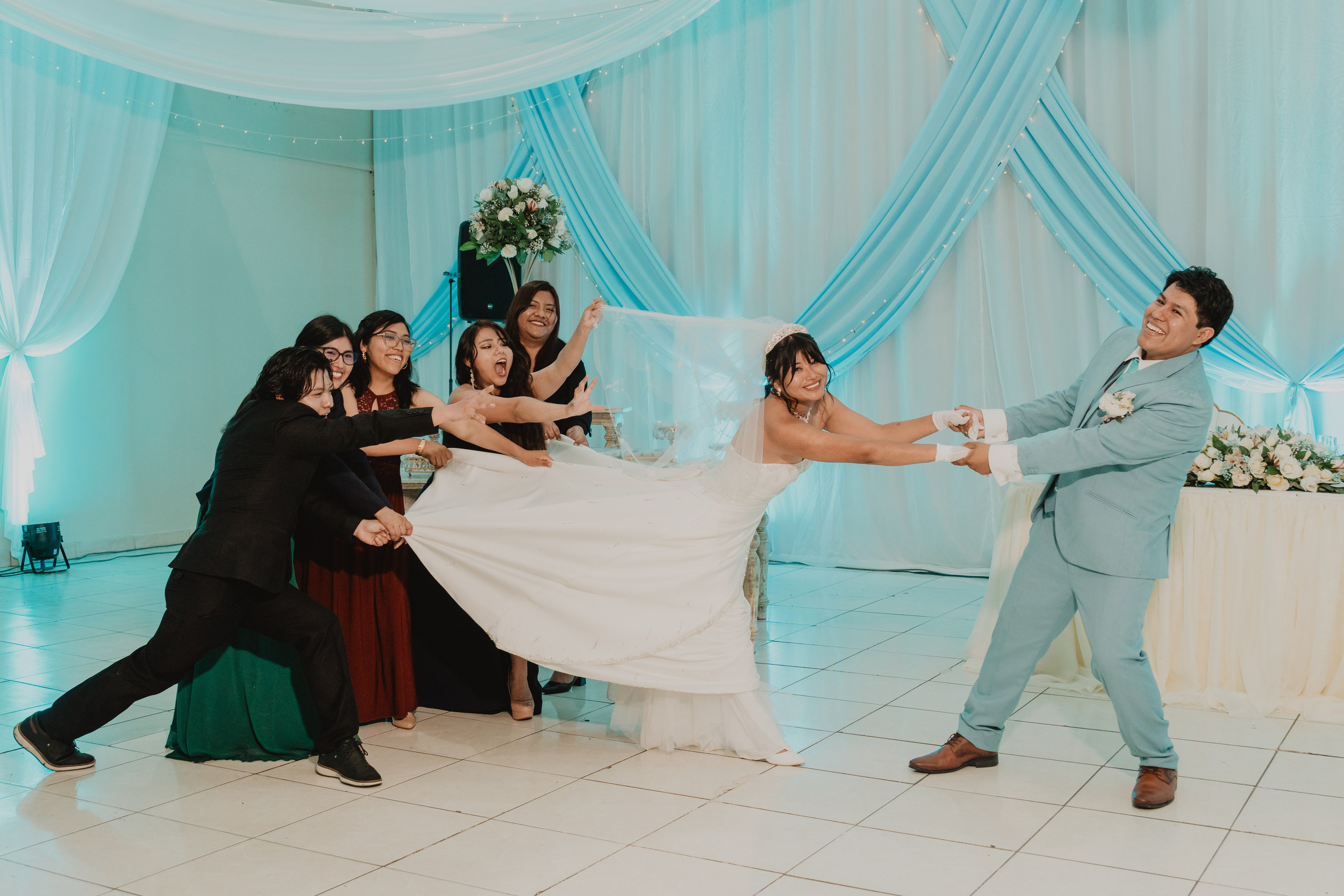 STEISY + EMMANUEL | BODA RELIGIOSA. Studio KVTA | Fotografía y Video de Bodas en Arequipa